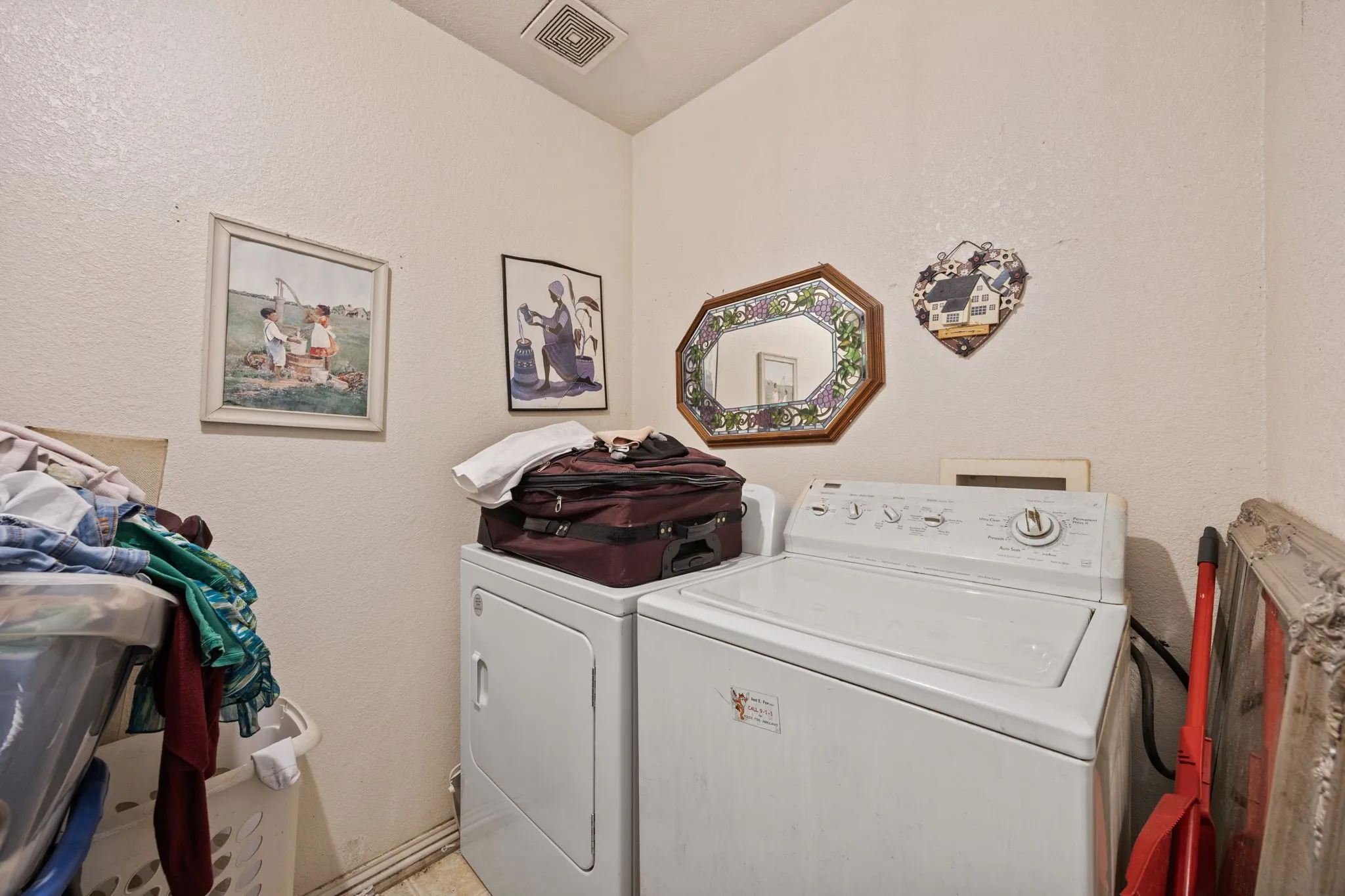 Single Family Residence For Sale in Tarrant County , 1344 Castle Ridge Road, Fort Worth, Texas 76140, 2 Bedroom, 1 Bathroom, 2 Garage spaces, 1,030 Sqft, built in 2006, mls#21367855, Real Estate Agent in Fort Worth, Homes For Sale in Tarrant county, Homes For Sale in Fort Worth, Realtor in Fort Worth Texas, Real Estate Brokerage Independent Realty Texas, Luminita Cordes Realtor