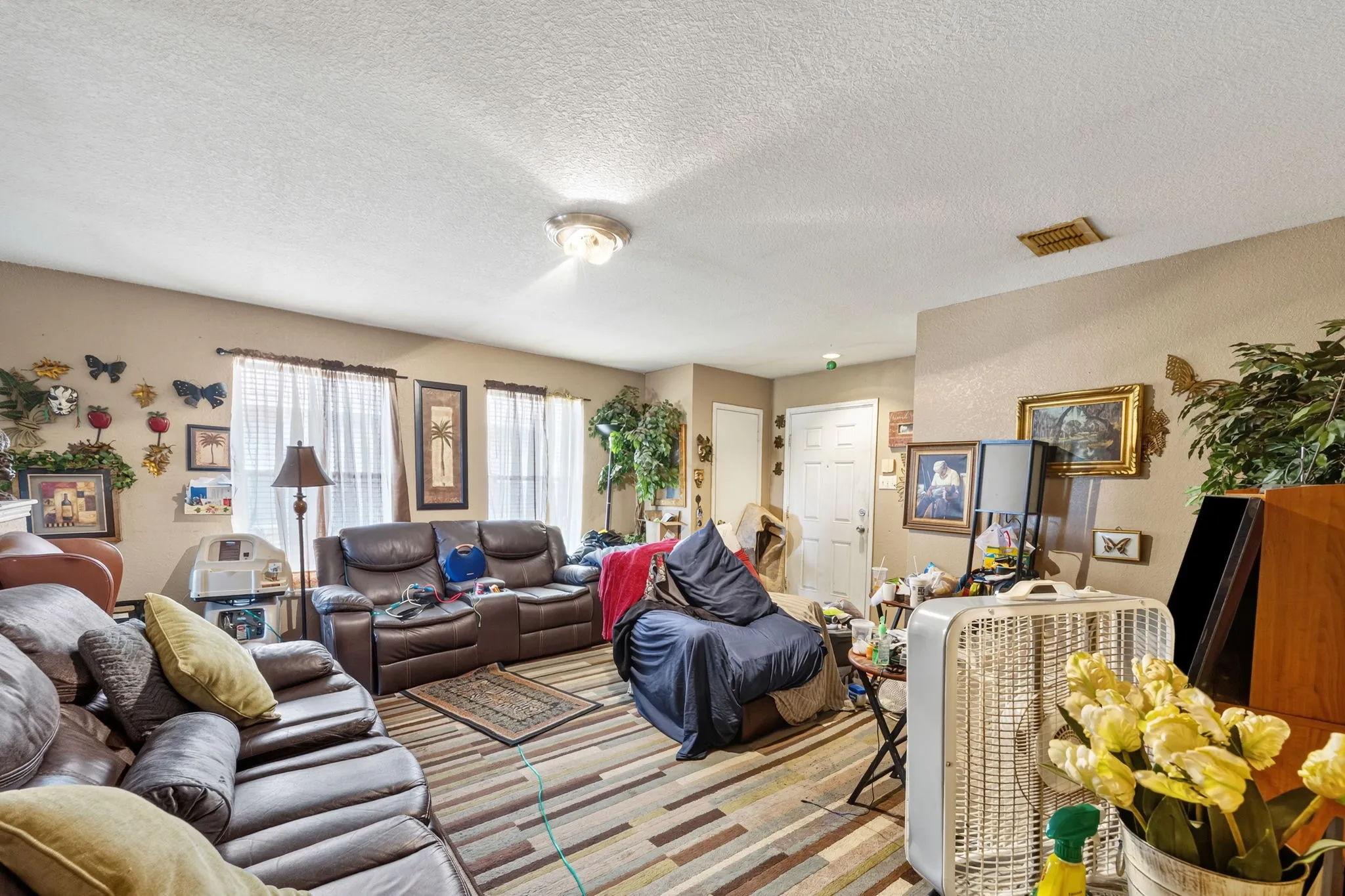 Single Family Residence For Sale in Tarrant County , 1344 Castle Ridge Road, Fort Worth, Texas 76140, 2 Bedroom, 1 Bathroom, 2 Garage spaces, 1,030 Sqft, built in 2006, mls#21367855, Real Estate Agent in Fort Worth, Homes For Sale in Tarrant county, Homes For Sale in Fort Worth, Realtor in Fort Worth Texas, Real Estate Brokerage Independent Realty Texas, Luminita Cordes Realtor