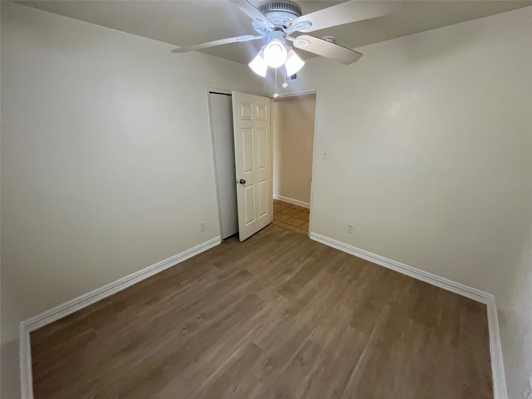 Single Family Residence For Rent in Dallas County , 5313 Preston Trail, Garland, Texas 75043, 4 Bedroom, 2 Bathroom, Garage spaces, 1,568 Sqft, built in 1972, mls#21357693, Real Estate Agent in Garland, Homes For Rent in Dallas county, Homes For Rent in Garland, Realtor in Garland Texas, Real Estate Brokerage Independent Realty Texas, Luminita Cordes Realtor