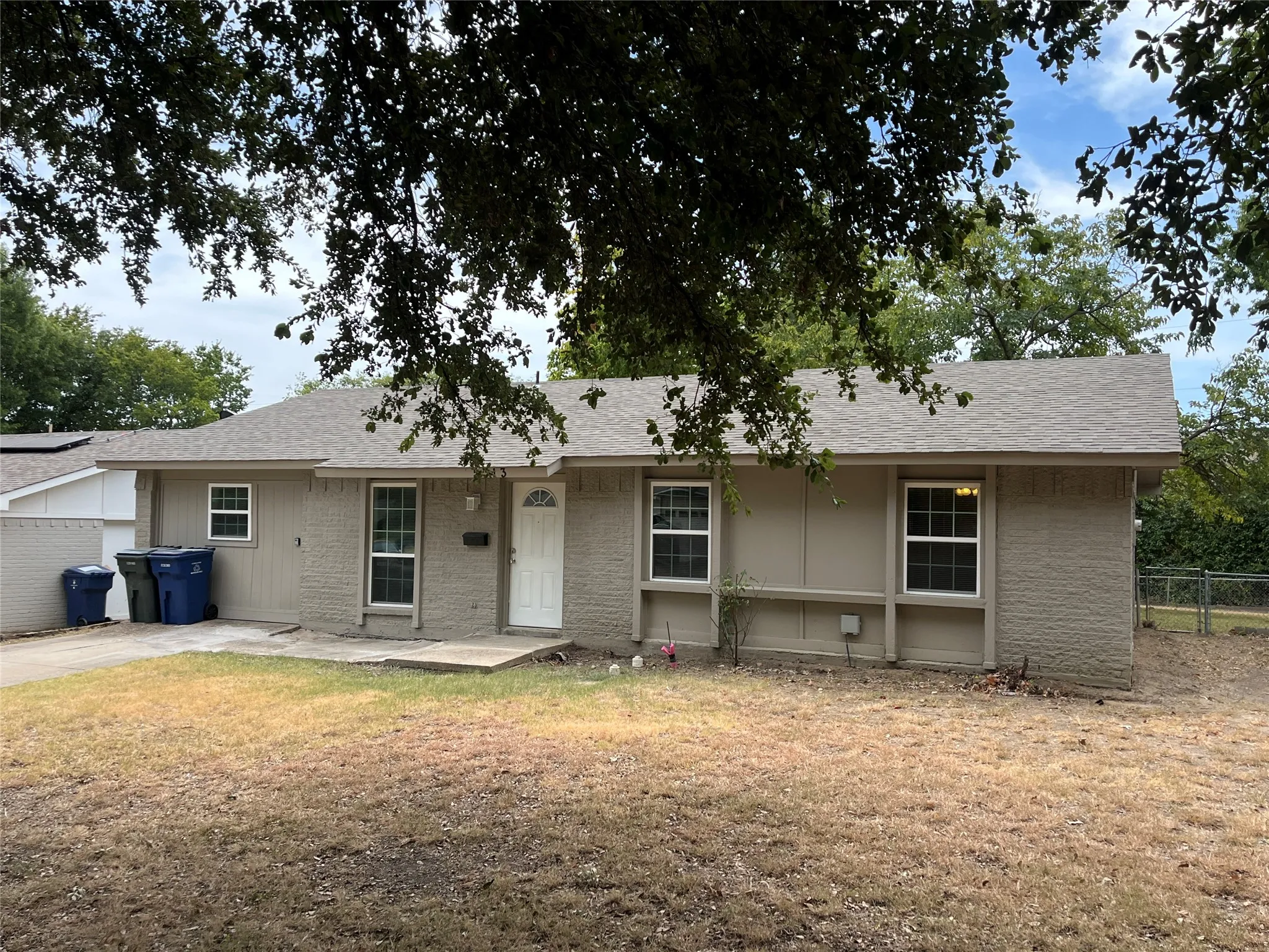 Single Family Residence For Rent in Dallas County , 5313 Preston Trail, Garland, Texas 75043, 4 Bedroom, 2 Bathroom, Garage spaces, 1,568 Sqft, built in 1972, mls#21357693, Real Estate Agent in Garland, Homes For Rent in Dallas county, Homes For Rent in Garland, Realtor in Garland Texas, Real Estate Brokerage Independent Realty Texas, Luminita Cordes Realtor