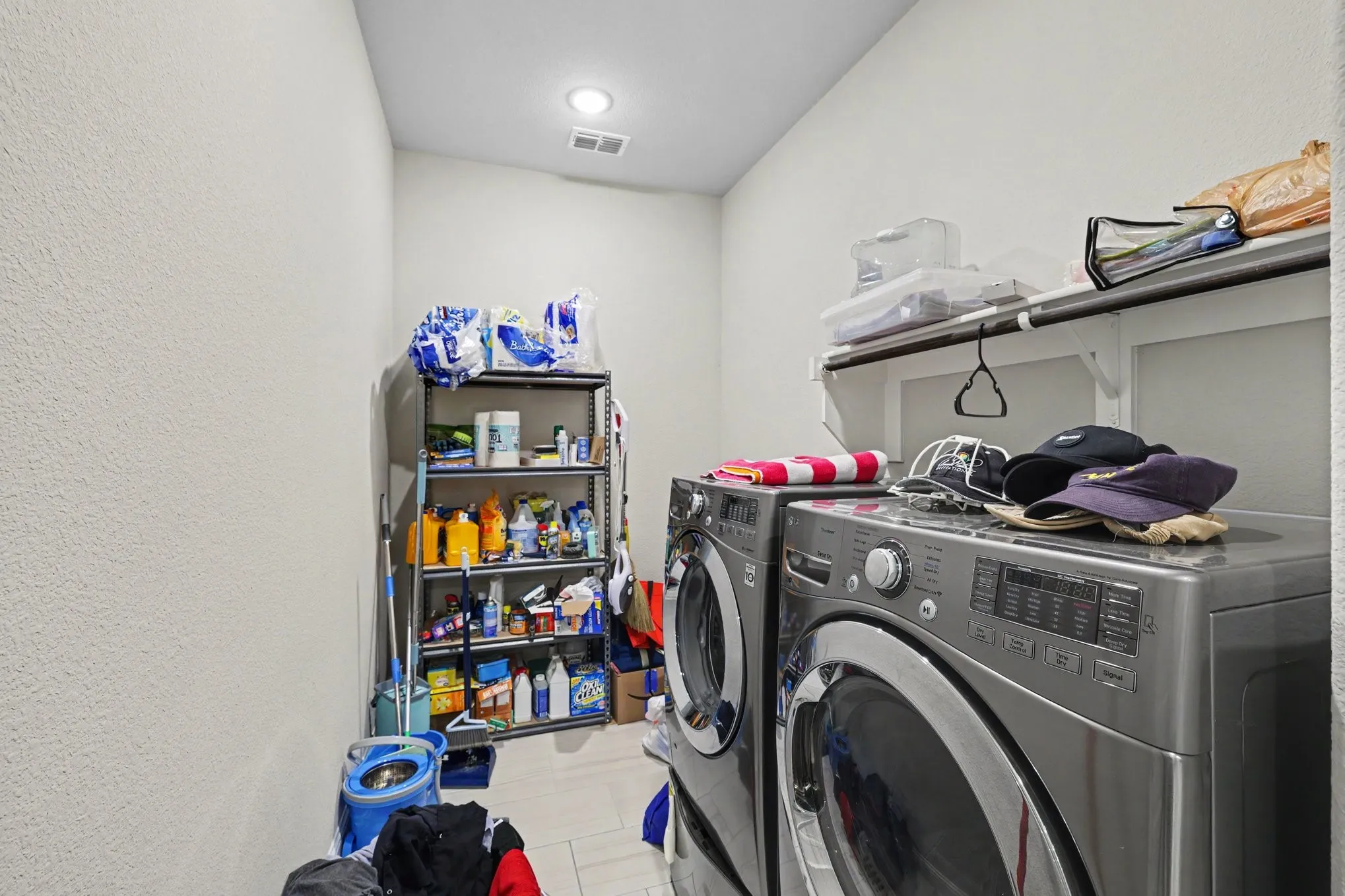Single Family Residence For Sale in Denton County , 2901 Lakeside Drive, Providence Village, Texas 76227, 6 Bedroom, 5 Bathroom, 3 Garage spaces, 3,947 Sqft, built in 2020, mls#21362012, Real Estate Agent in Providence Village, Homes For Sale in Denton county, Homes For Sale in Providence Village, Realtor in Providence Village Texas, Real Estate Brokerage Independent Realty Texas, Luminita Cordes Realtor