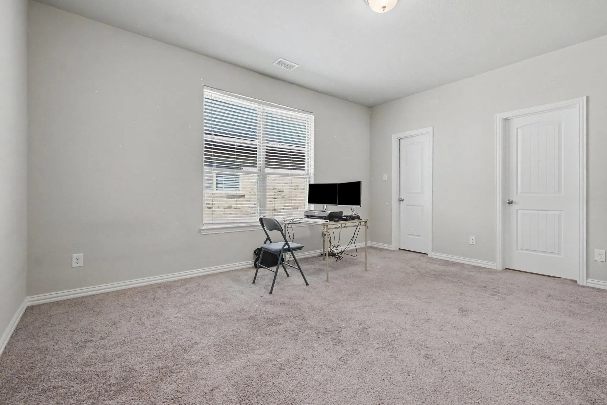 Single Family Residence For Sale in Denton County , 2901 Lakeside Drive, Providence Village, Texas 76227, 6 Bedroom, 5 Bathroom, 3 Garage spaces, 3,947 Sqft, built in 2020, mls#21362012, Real Estate Agent in Providence Village, Homes For Sale in Denton county, Homes For Sale in Providence Village, Realtor in Providence Village Texas, Real Estate Brokerage Independent Realty Texas, Luminita Cordes Realtor