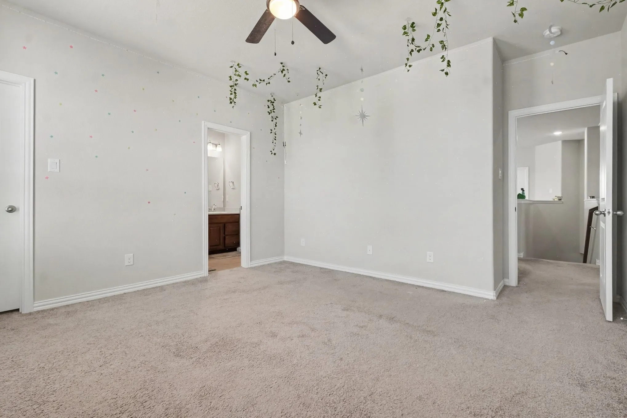 Single Family Residence For Sale in Denton County , 2901 Lakeside Drive, Providence Village, Texas 76227, 6 Bedroom, 5 Bathroom, 3 Garage spaces, 3,947 Sqft, built in 2020, mls#21362012, Real Estate Agent in Providence Village, Homes For Sale in Denton county, Homes For Sale in Providence Village, Realtor in Providence Village Texas, Real Estate Brokerage Independent Realty Texas, Luminita Cordes Realtor