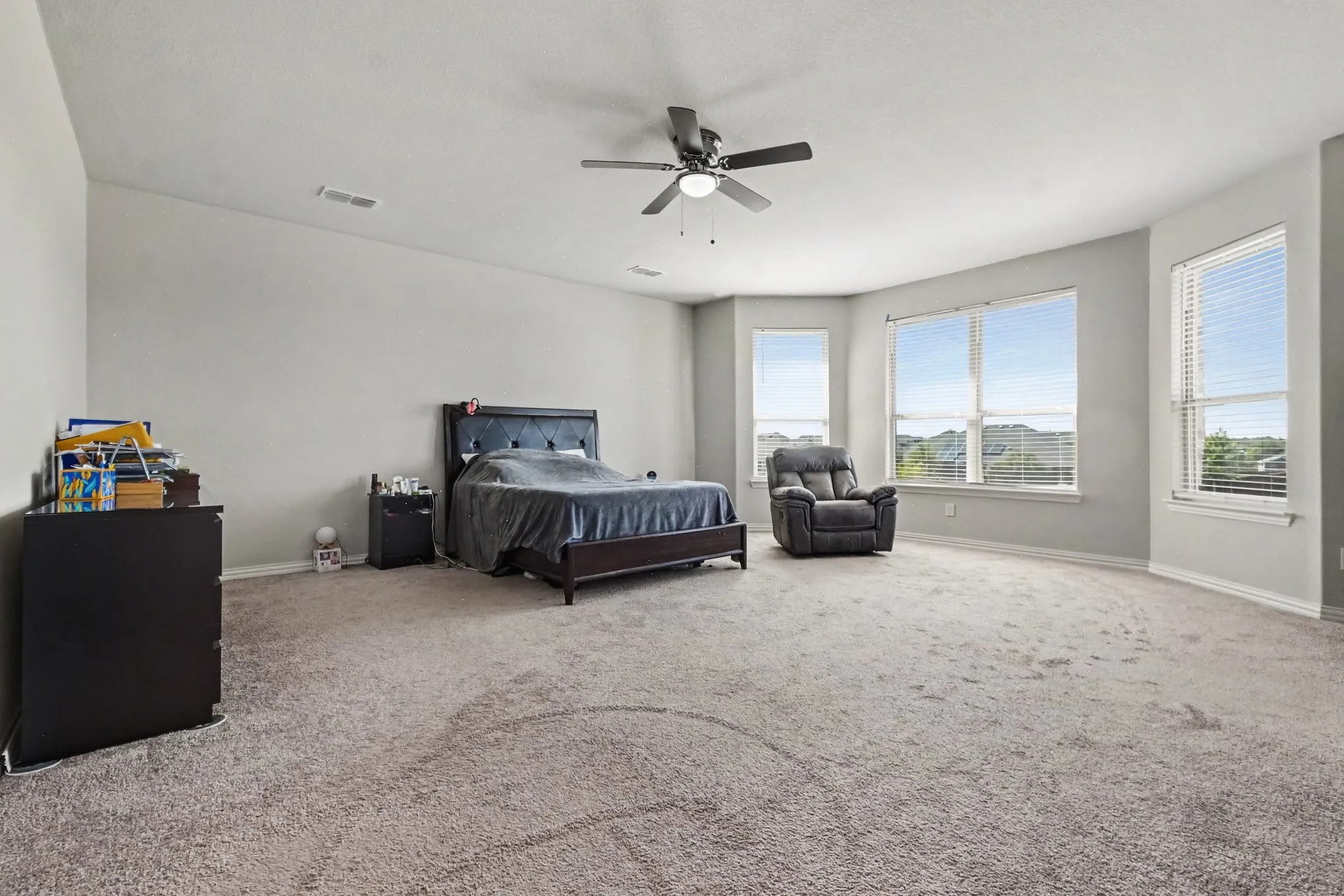 Single Family Residence For Sale in Denton County , 2901 Lakeside Drive, Providence Village, Texas 76227, 6 Bedroom, 5 Bathroom, 3 Garage spaces, 3,947 Sqft, built in 2020, mls#21362012, Real Estate Agent in Providence Village, Homes For Sale in Denton county, Homes For Sale in Providence Village, Realtor in Providence Village Texas, Real Estate Brokerage Independent Realty Texas, Luminita Cordes Realtor
