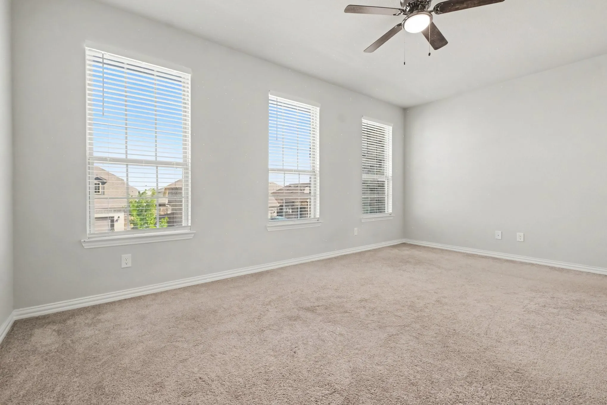 Single Family Residence For Sale in Denton County , 2901 Lakeside Drive, Providence Village, Texas 76227, 6 Bedroom, 5 Bathroom, 3 Garage spaces, 3,947 Sqft, built in 2020, mls#21362012, Real Estate Agent in Providence Village, Homes For Sale in Denton county, Homes For Sale in Providence Village, Realtor in Providence Village Texas, Real Estate Brokerage Independent Realty Texas, Luminita Cordes Realtor