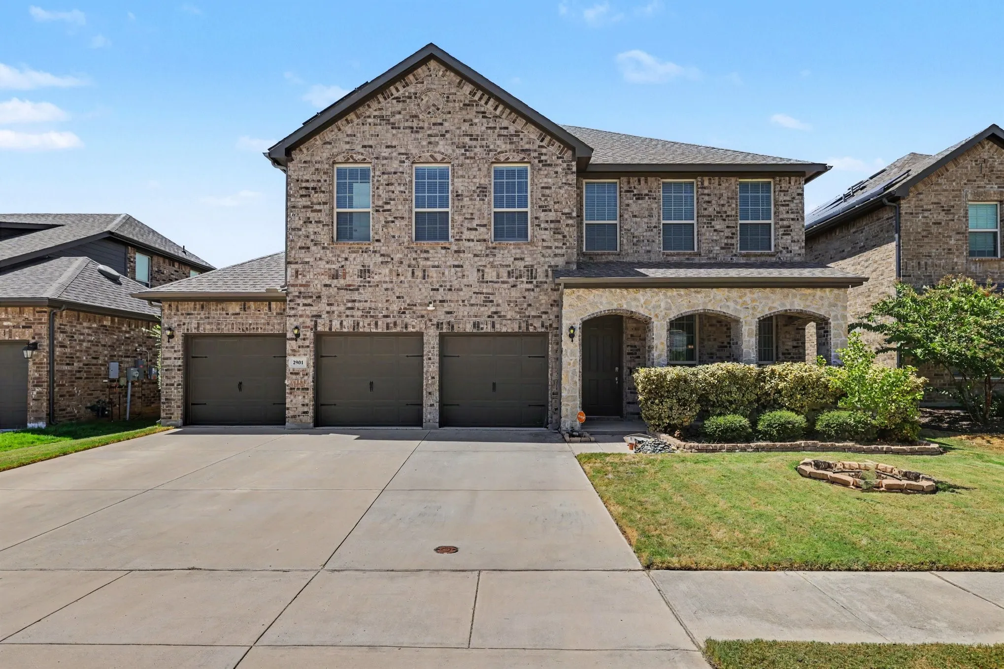 Single Family Residence For Sale in Denton County , 2901 Lakeside Drive, Providence Village, Texas 76227, 6 Bedroom, 5 Bathroom, 3 Garage spaces, 3,947 Sqft, built in 2020, mls#21362012, Real Estate Agent in Providence Village, Homes For Sale in Denton county, Homes For Sale in Providence Village, Realtor in Providence Village Texas, Real Estate Brokerage Independent Realty Texas, Luminita Cordes Realtor