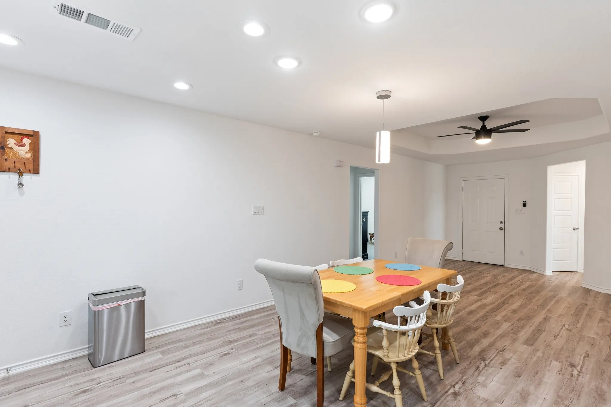 Single Family Residence For Sale in Kaufman County , 810 S MAIN Street, Kemp, Texas 75143, 3 Bedroom, 2 Bathroom, Garage spaces, 1,450 Sqft, built in 2023, mls#21367872, Real Estate Agent in Kemp, Homes For Sale in Kaufman county, Homes For Sale in Kemp, Realtor in Kemp Texas, Real Estate Brokerage Independent Realty Texas, Luminita Cordes Realtor