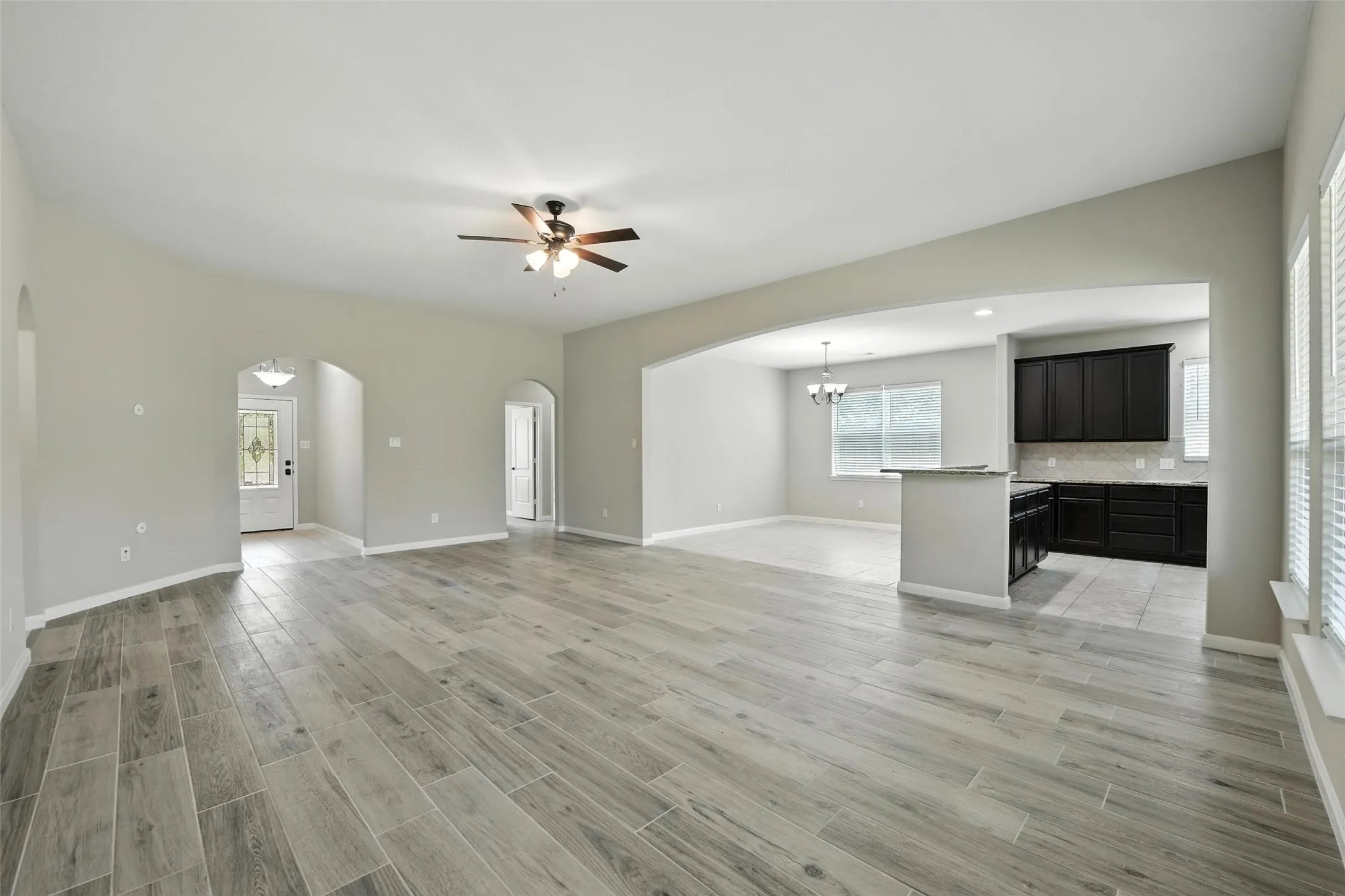 Single Family Residence For Rent in Denton County , 2401 Fall Leaf Court, Denton, Texas 76209, 3 Bedroom, 2 Bathroom, 2 Garage spaces, 1,961 Sqft, built in 2015, mls#21367878, Real Estate Agent in Denton, Homes For Rent in Denton county, Homes For Rent in Denton, Realtor in Denton Texas, Real Estate Brokerage Independent Realty Texas, Luminita Cordes Realtor