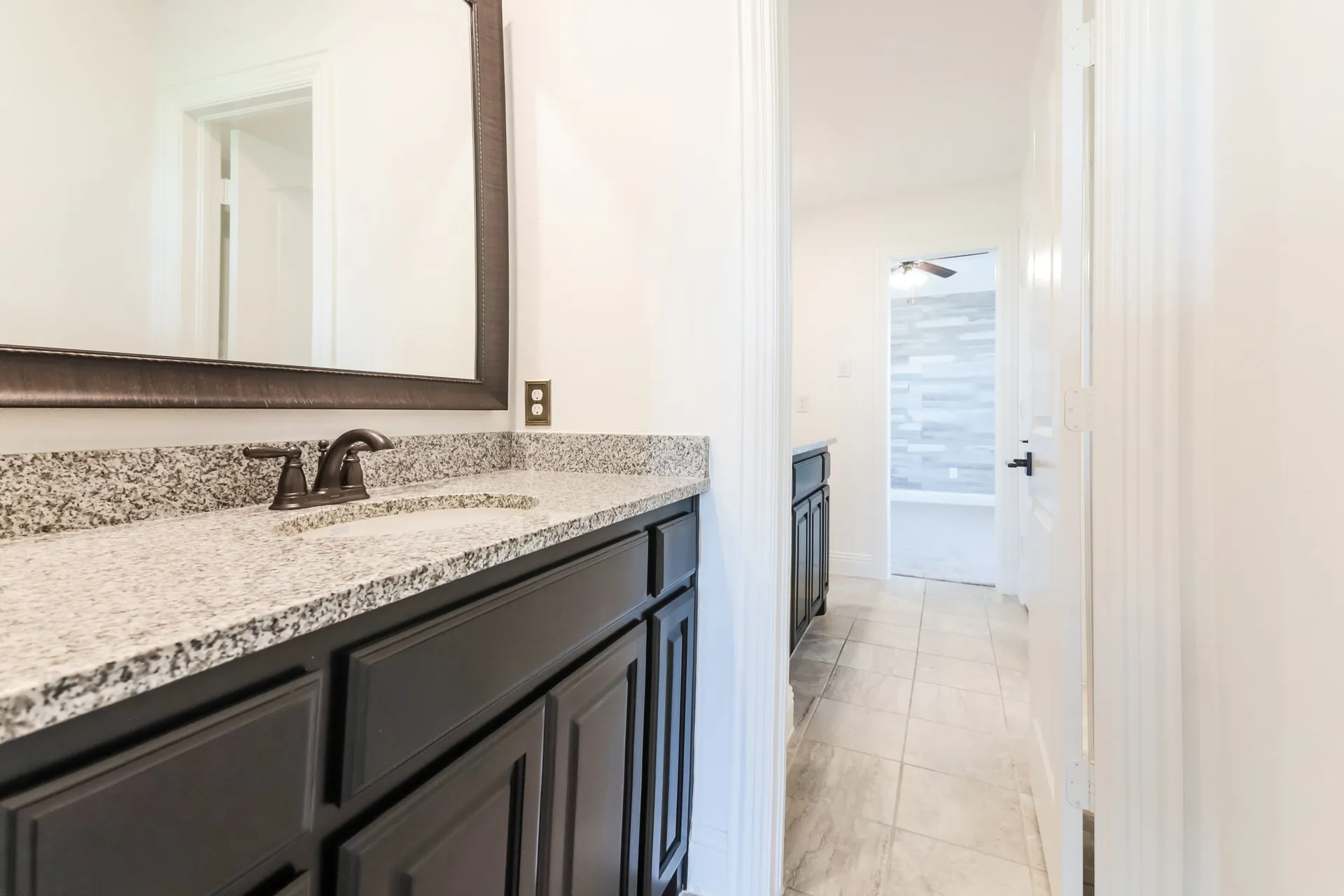 Single Family Residence For Sale in Collin County , 10812 Marble Falls Place, Mc Kinney, Texas 75071, 4 Bedroom, 4 Bathroom, 3 Garage spaces, 3,749 Sqft, built in 2016, mls#21367879, Real Estate Agent in Mc Kinney, Homes For Sale in Collin county, Homes For Sale in Mc Kinney, Realtor in Mc Kinney Texas, Real Estate Brokerage Independent Realty Texas, Luminita Cordes Realtor