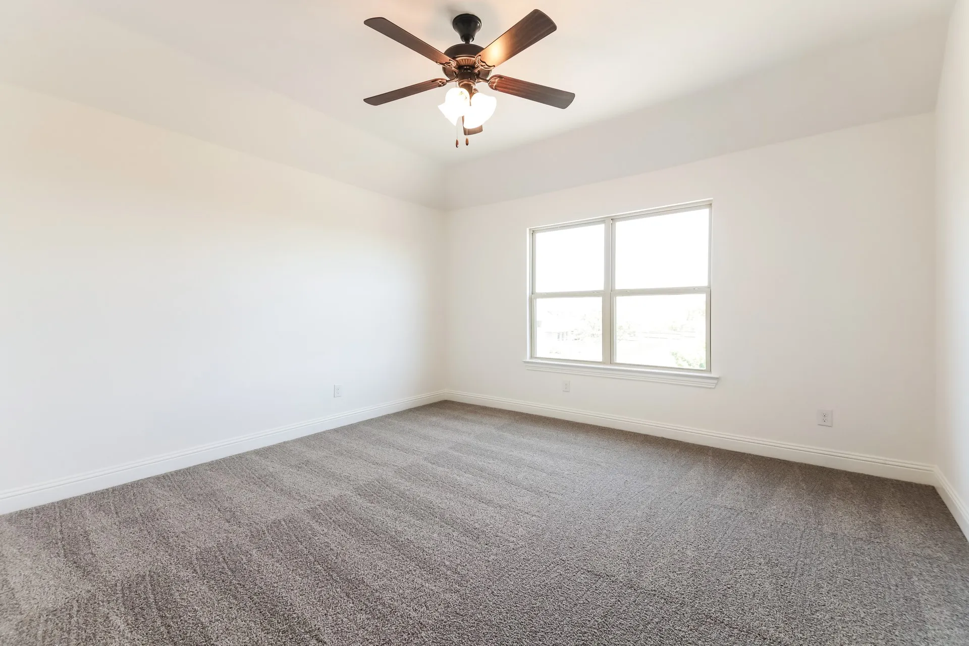 Single Family Residence For Sale in Collin County , 10812 Marble Falls Place, Mc Kinney, Texas 75071, 4 Bedroom, 4 Bathroom, 3 Garage spaces, 3,749 Sqft, built in 2016, mls#21367879, Real Estate Agent in Mc Kinney, Homes For Sale in Collin county, Homes For Sale in Mc Kinney, Realtor in Mc Kinney Texas, Real Estate Brokerage Independent Realty Texas, Luminita Cordes Realtor