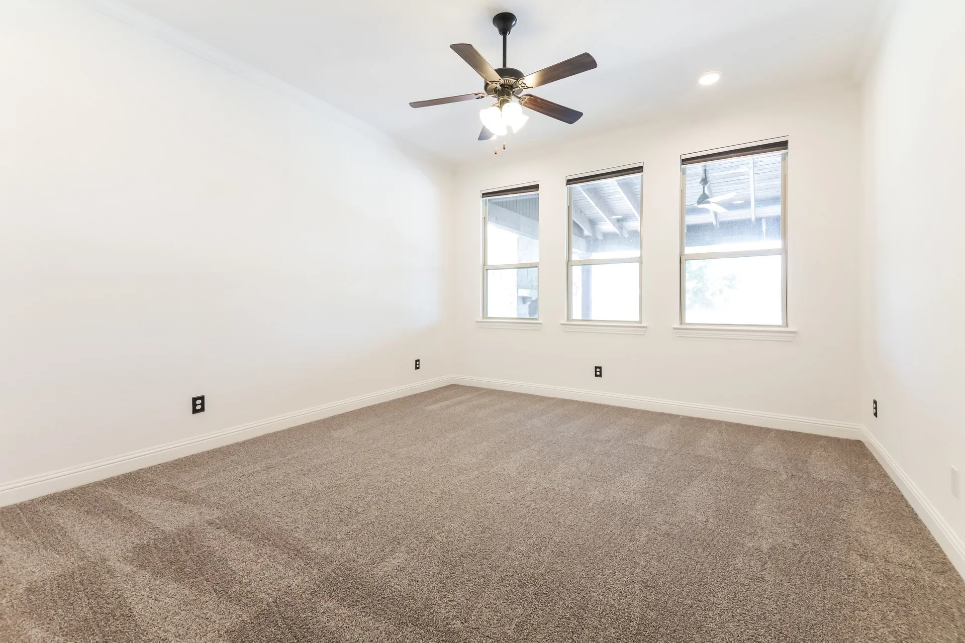 Single Family Residence For Sale in Collin County , 10812 Marble Falls Place, Mc Kinney, Texas 75071, 4 Bedroom, 4 Bathroom, 3 Garage spaces, 3,749 Sqft, built in 2016, mls#21367879, Real Estate Agent in Mc Kinney, Homes For Sale in Collin county, Homes For Sale in Mc Kinney, Realtor in Mc Kinney Texas, Real Estate Brokerage Independent Realty Texas, Luminita Cordes Realtor