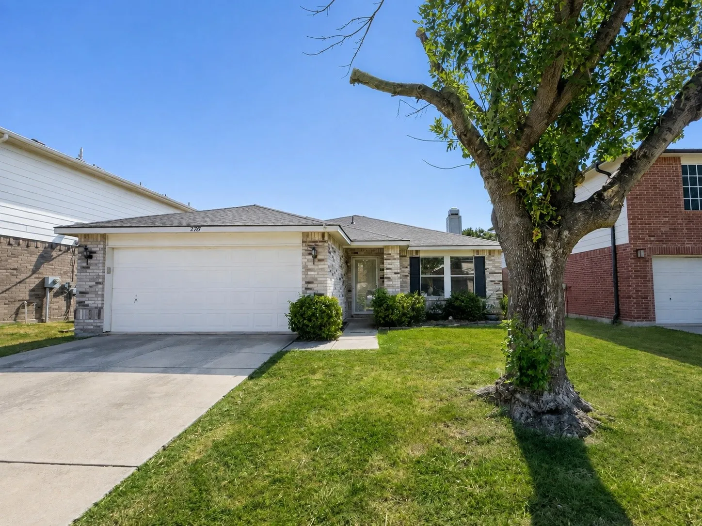 Single Family Residence For Rent in Denton County , 2725 Peach Drive, Little Elm, Texas 75068, 3 Bedroom, 2 Bathroom, 2 Garage spaces, 1,868 Sqft, built in 2001, mls#21367881, Real Estate Agent in Little Elm, Homes For Rent in Denton county, Homes For Rent in Little Elm, Realtor in Little Elm Texas, Real Estate Brokerage Independent Realty Texas, Luminita Cordes Realtor