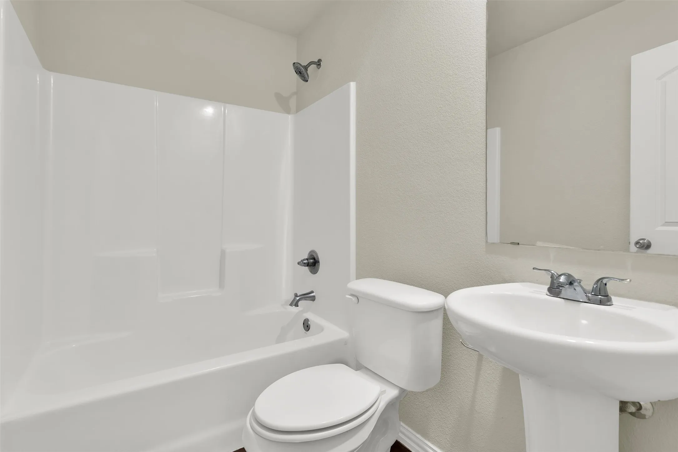 Single Family Residence For Sale in Grayson County , 414 E Munson Street, Denison, Texas 75021, 3 Bedroom, 2 Bathroom, 2 Garage spaces, 1,197 Sqft, built in 2023, mls#21367775, Real Estate Agent in Denison, Homes For Sale in Grayson county, Homes For Sale in Denison, Realtor in Denison Texas, Real Estate Brokerage Independent Realty Texas, Luminita Cordes Realtor