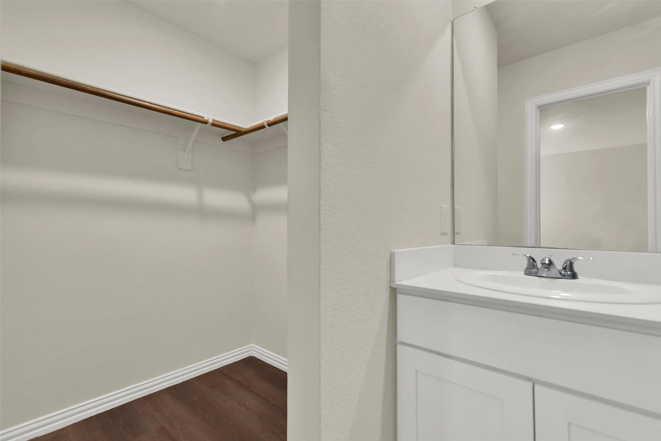 Single Family Residence For Sale in Grayson County , 414 E Munson Street, Denison, Texas 75021, 3 Bedroom, 2 Bathroom, 2 Garage spaces, 1,197 Sqft, built in 2023, mls#21367775, Real Estate Agent in Denison, Homes For Sale in Grayson county, Homes For Sale in Denison, Realtor in Denison Texas, Real Estate Brokerage Independent Realty Texas, Luminita Cordes Realtor