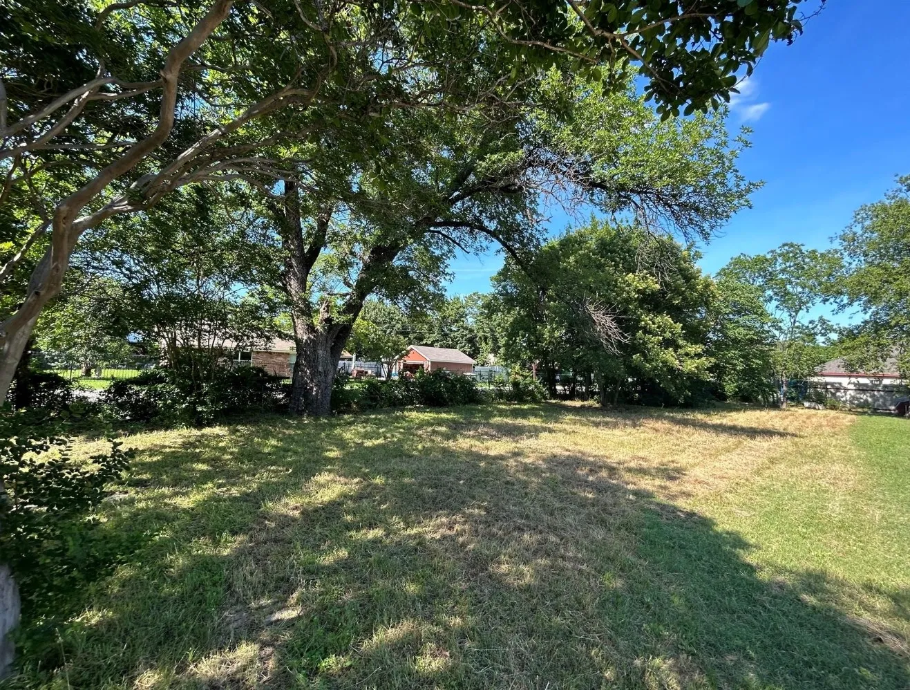 Improved Land For Sale in Dallas County , 3806 Maybeth Street, Dallas, Texas 75212, 0, 0, Garage spaces, 0 Sqft, built in 0, mls#21367885, Real Estate Agent in Dallas, Homes For Sale in Dallas county, Homes For Sale in Dallas, Realtor in Dallas Texas, Real Estate Brokerage Independent Realty Texas, Luminita Cordes Realtor