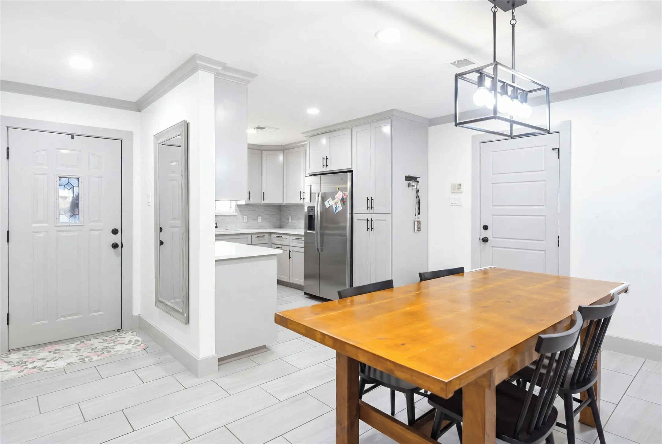 Single Family Residence For Sale in Dallas County , 1509 Parma Court, Irving, Texas 75060, 3 Bedroom, 2 Bathroom, 2 Garage spaces, 1,475 Sqft, built in 1977, mls#21367882, Real Estate Agent in Irving, Homes For Sale in Dallas county, Homes For Sale in Irving, Realtor in Irving Texas, Real Estate Brokerage Independent Realty Texas, Luminita Cordes Realtor
