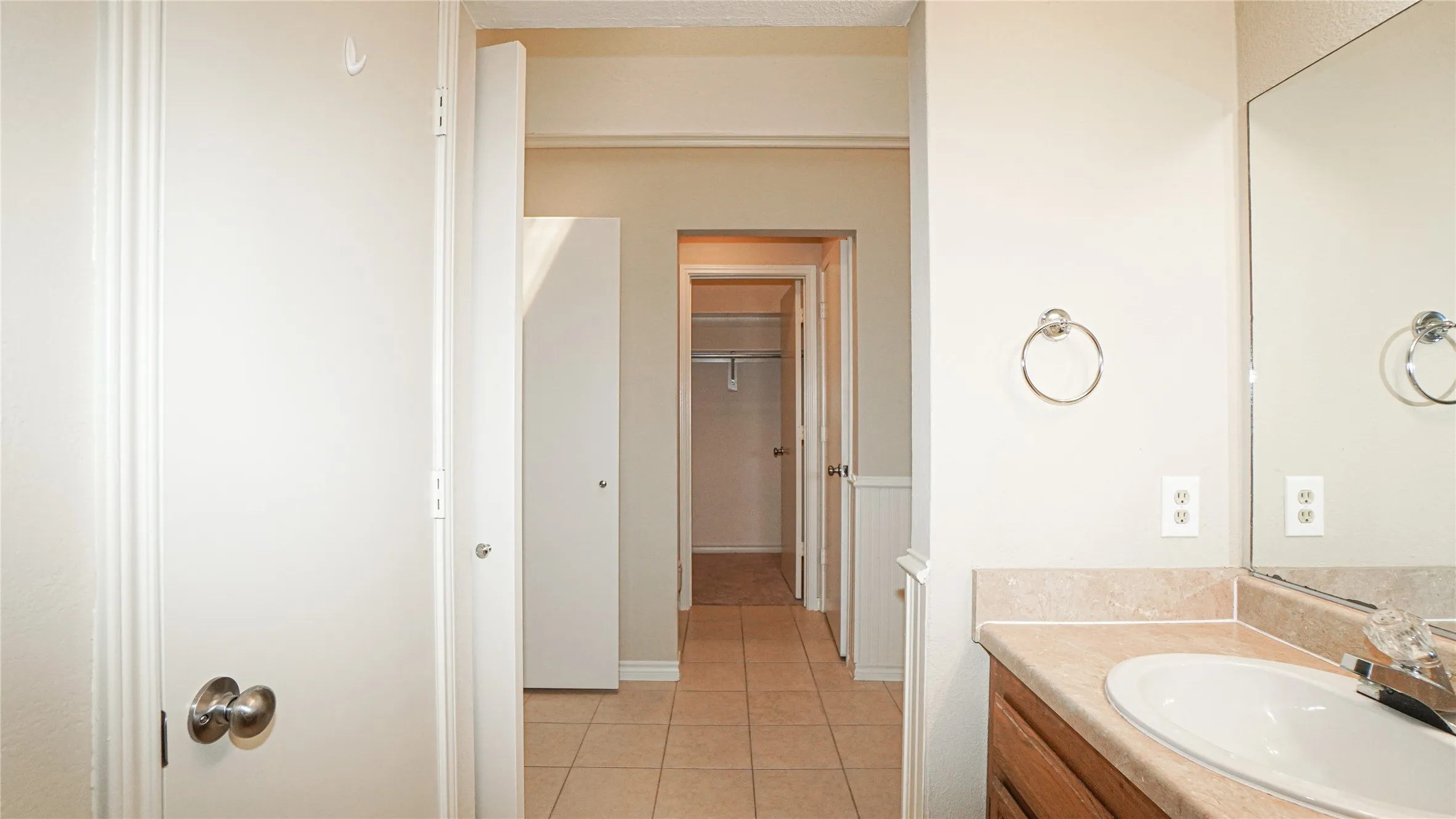 Condominium For Rent in Rockwall County , 1220 Signal Ridge Place, Rockwall, Texas 75032, 2 Bedroom, 2 Bathroom, Garage spaces, 1,148 Sqft, built in 1985, mls#21365278, Real Estate Agent in Rockwall, Homes For Rent in Rockwall county, Homes For Rent in Rockwall, Realtor in Rockwall Texas, Real Estate Brokerage Independent Realty Texas, Luminita Cordes Realtor