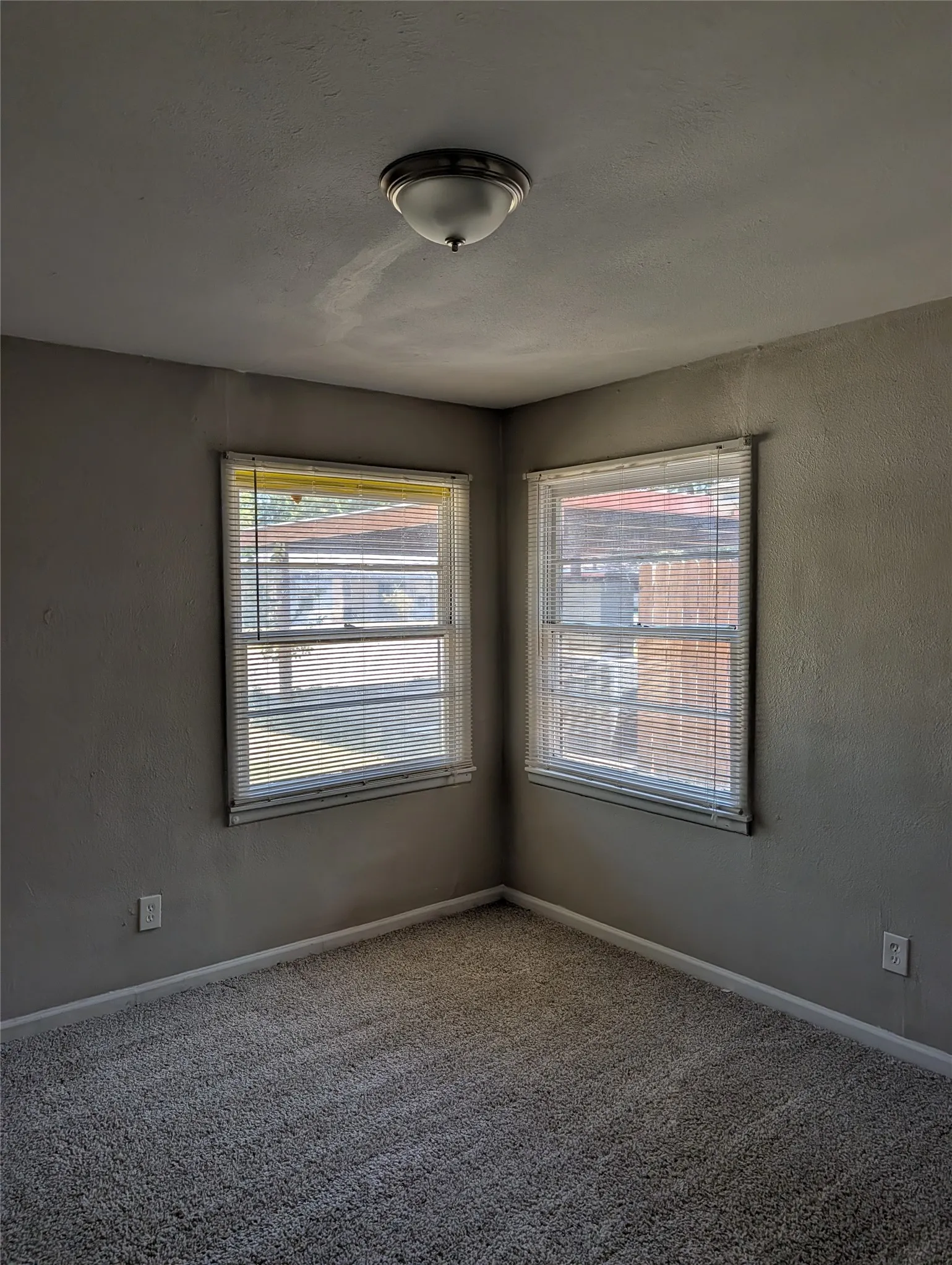 Single Family Residence For Rent in Tarrant County , 512 Judd, White Settlement, Texas 76108, 3 Bedroom, 2 Bathroom, 1 Garage spaces, 1,182 Sqft, built in 1959, mls#21367907, Real Estate Agent in White Settlement, Homes For Rent in Tarrant county, Homes For Rent in White Settlement, Realtor in White Settlement Texas, Real Estate Brokerage Independent Realty Texas, Luminita Cordes Realtor