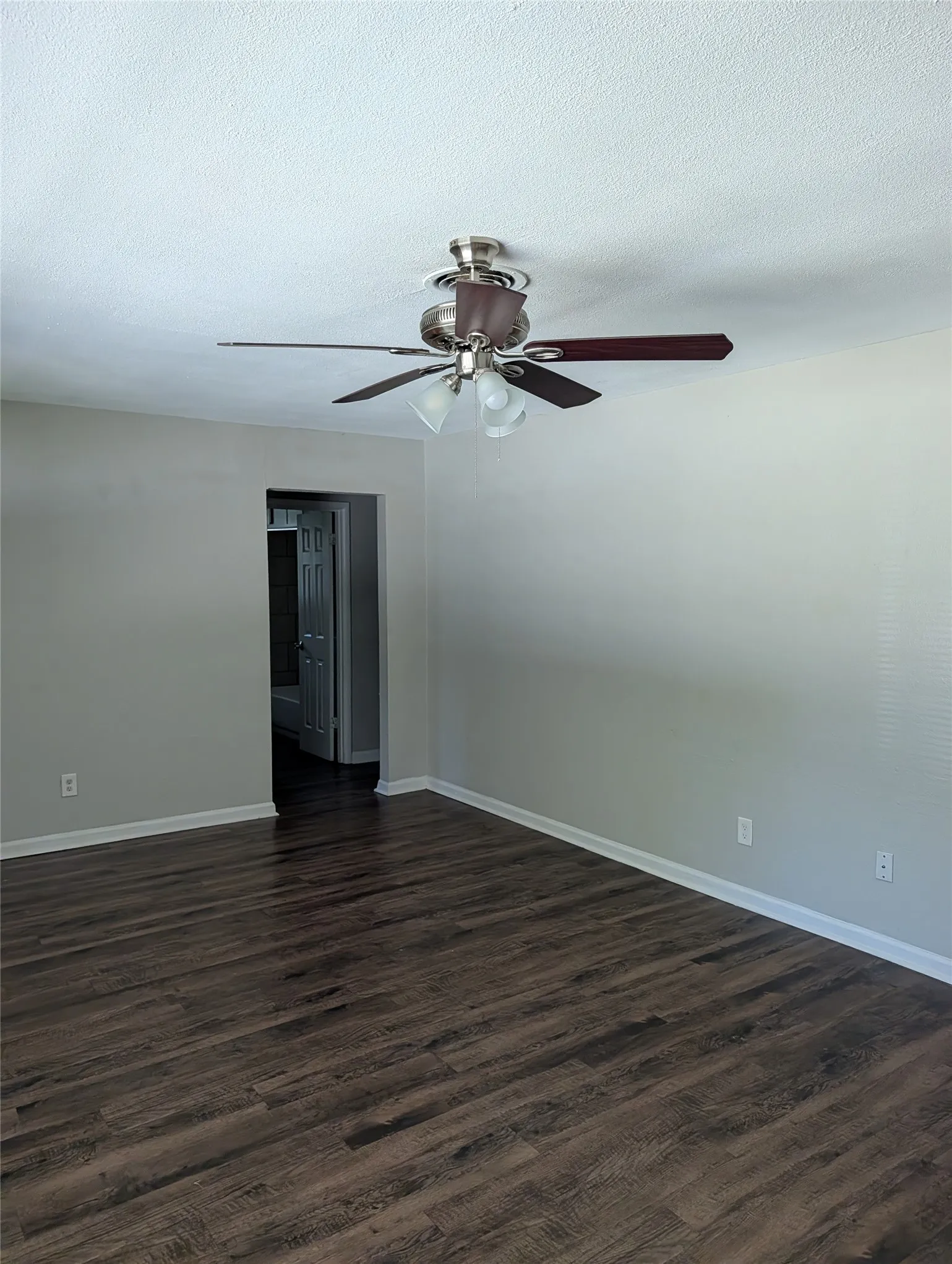 Single Family Residence For Rent in Tarrant County , 512 Judd, White Settlement, Texas 76108, 3 Bedroom, 2 Bathroom, 1 Garage spaces, 1,182 Sqft, built in 1959, mls#21367907, Real Estate Agent in White Settlement, Homes For Rent in Tarrant county, Homes For Rent in White Settlement, Realtor in White Settlement Texas, Real Estate Brokerage Independent Realty Texas, Luminita Cordes Realtor