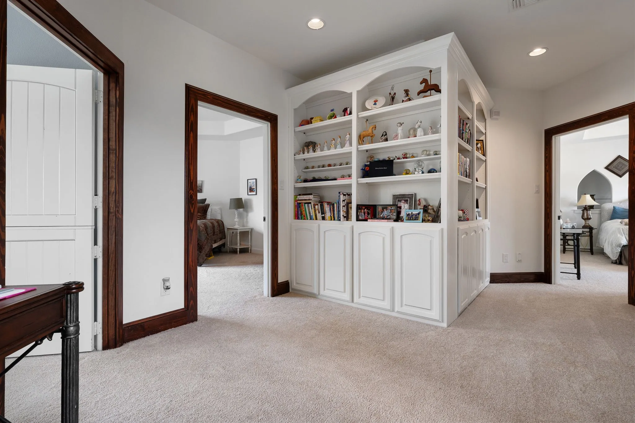 Single Family Residence For Sale in Denton County , 1491 E Hickory Hill Road, Argyle, Texas 76226, 4 Bedroom, 4 Bathroom, 4 Garage spaces, 5,487 Sqft, built in 2007, mls#21365843, Real Estate Agent in Argyle, Homes For Sale in Denton county, Homes For Sale in Argyle, Realtor in Argyle Texas, Real Estate Brokerage Independent Realty Texas, Luminita Cordes Realtor