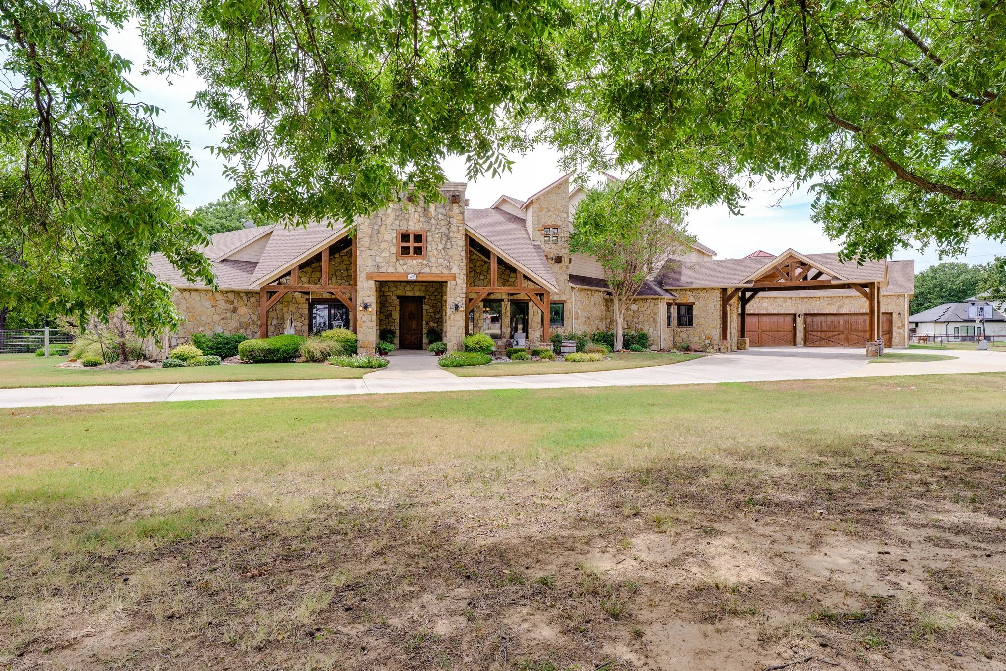 Single Family Residence For Sale in Denton County , 1491 E Hickory Hill Road, Argyle, Texas 76226, 4 Bedroom, 4 Bathroom, 4 Garage spaces, 5,487 Sqft, built in 2007, mls#21365843, Real Estate Agent in Argyle, Homes For Sale in Denton county, Homes For Sale in Argyle, Realtor in Argyle Texas, Real Estate Brokerage Independent Realty Texas, Luminita Cordes Realtor
