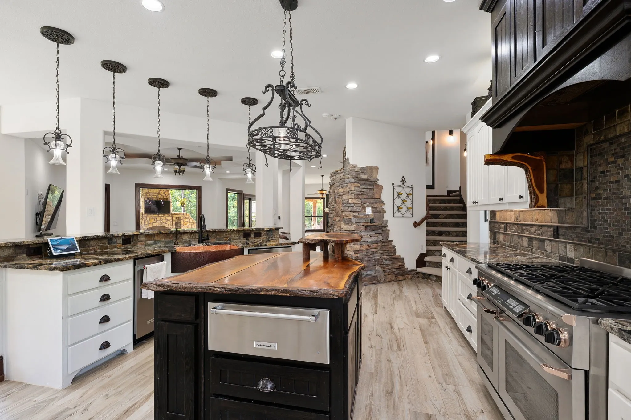 Single Family Residence For Sale in Denton County , 1491 E Hickory Hill Road, Argyle, Texas 76226, 4 Bedroom, 4 Bathroom, 4 Garage spaces, 5,487 Sqft, built in 2007, mls#21365843, Real Estate Agent in Argyle, Homes For Sale in Denton county, Homes For Sale in Argyle, Realtor in Argyle Texas, Real Estate Brokerage Independent Realty Texas, Luminita Cordes Realtor