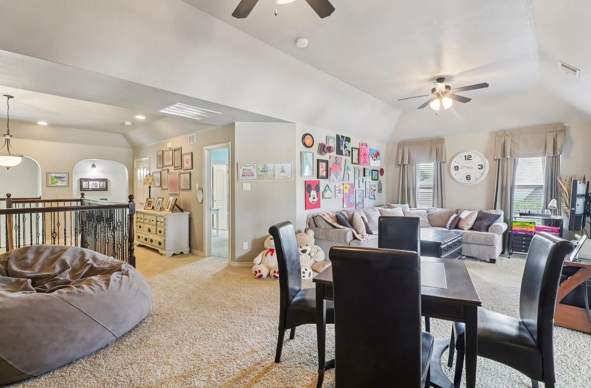 Upstairs Gameroom/Loft/Flex Space