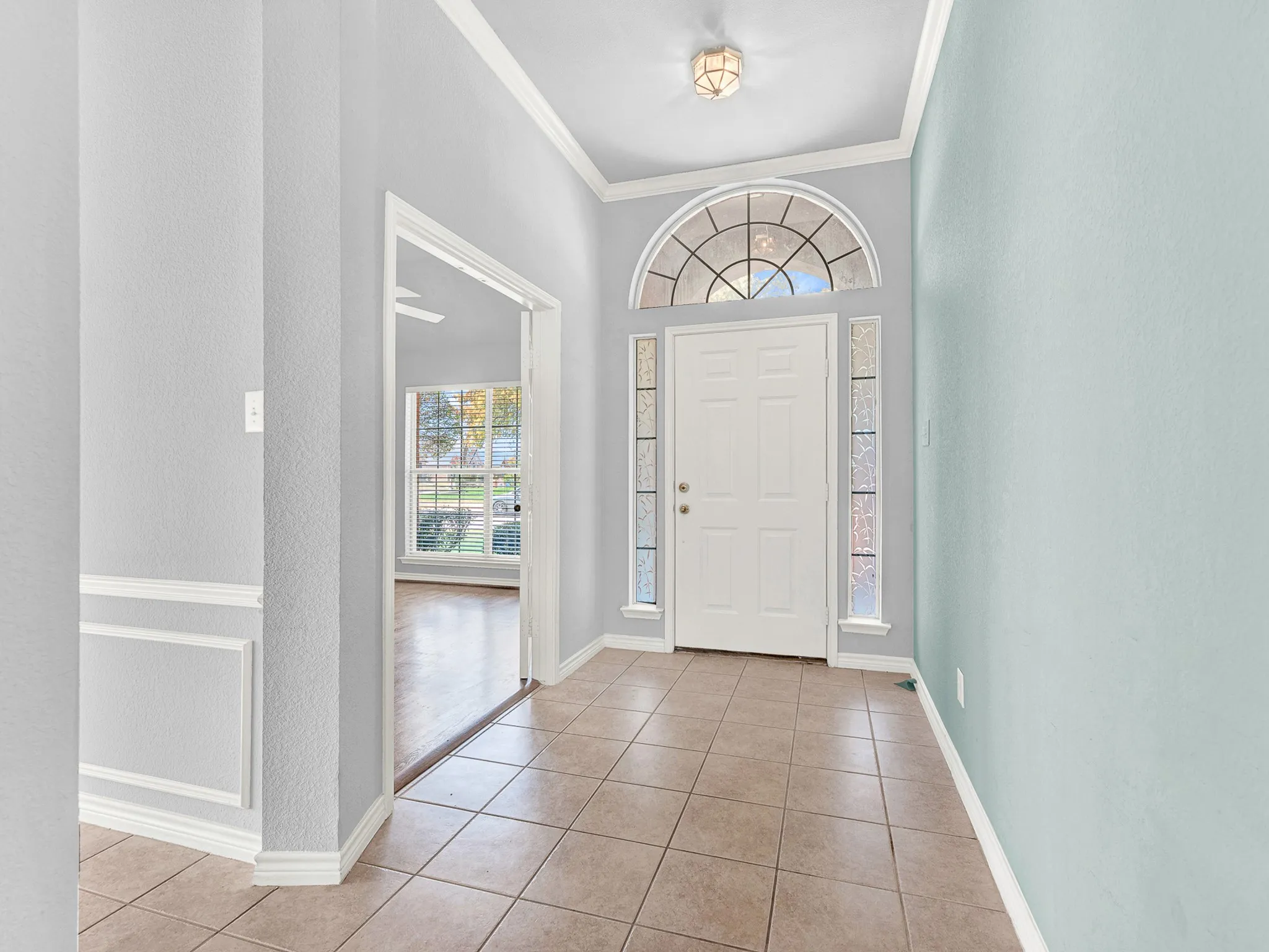 Light and bright entry with Fresh paint.