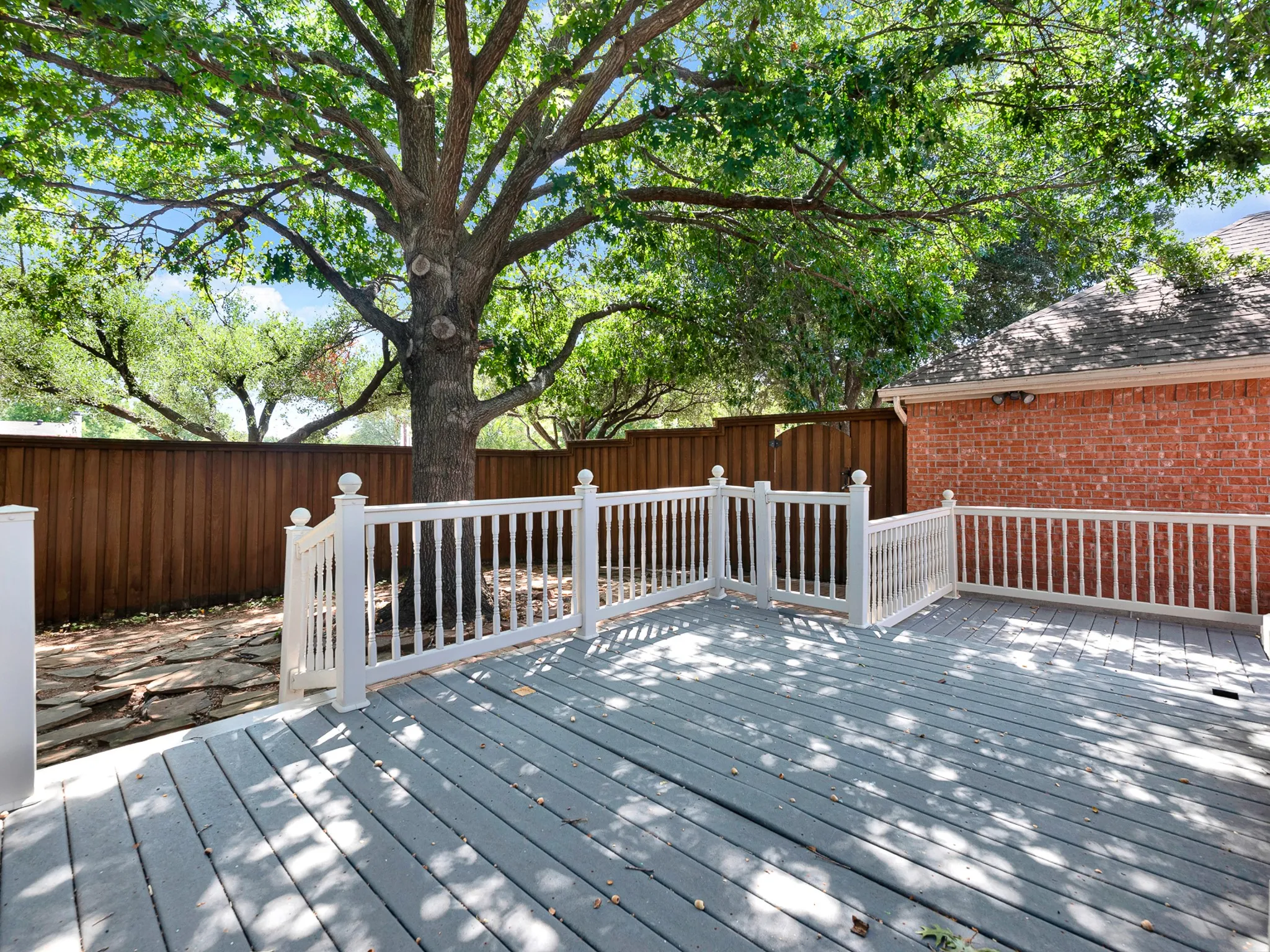 Easy to maintain Trex composite wood deck.