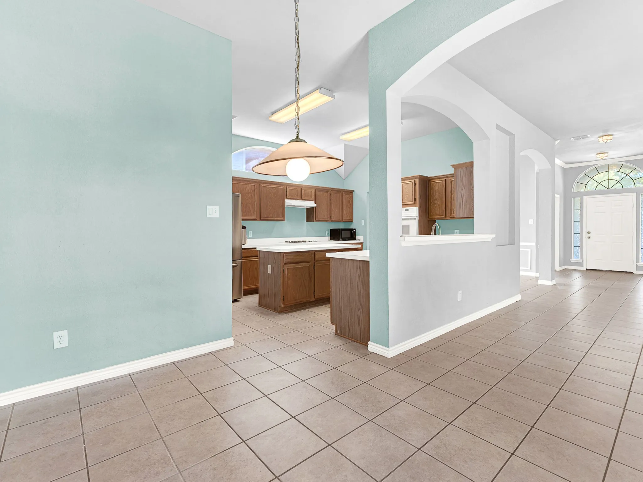 Single Family Residence For Sale in Dallas County , 2509 Pecan Meadow Drive, Garland, Texas 75040, 4 Bedroom, 2 Bathroom, 2 Garage spaces, 2,141 Sqft, built in 1996, mls#21367906, Real Estate Agent in Garland, Homes For Sale in Dallas county, Homes For Sale in Garland, Realtor in Garland Texas, Real Estate Brokerage Independent Realty Texas, Luminita Cordes Realtor