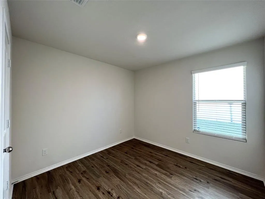 Single Family Residence For Rent in Tarrant County , 213 Anvil Drive, Fort Worth, Texas 76052, 3 Bedroom, 2 Bathroom, 2 Garage spaces, 1,570 Sqft, built in 2020, mls#21367925, Real Estate Agent in Fort Worth, Homes For Rent in Tarrant county, Homes For Rent in Fort Worth, Realtor in Fort Worth Texas, Real Estate Brokerage Independent Realty Texas, Luminita Cordes Realtor