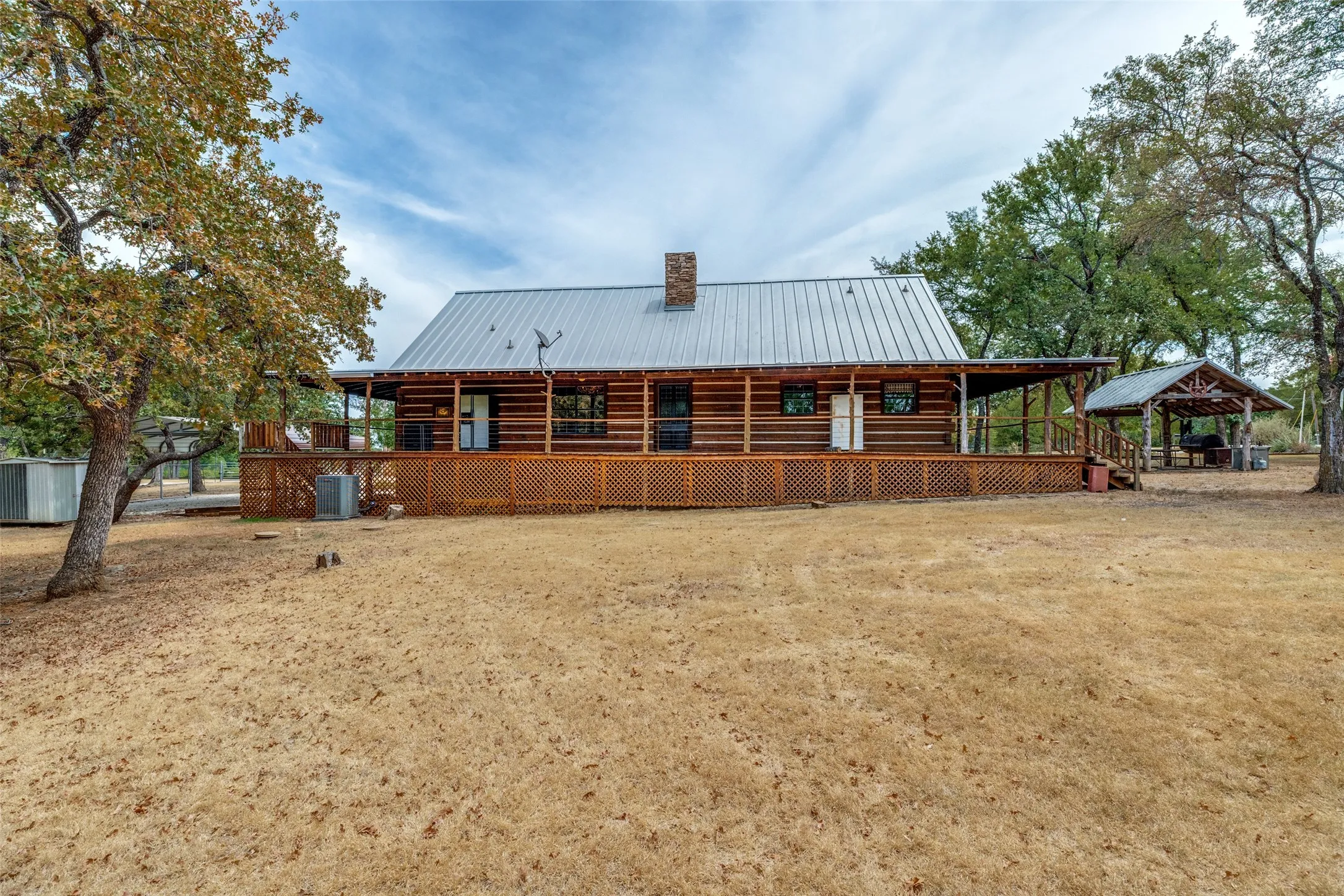 8 ft. Walk-Around Covered Porch