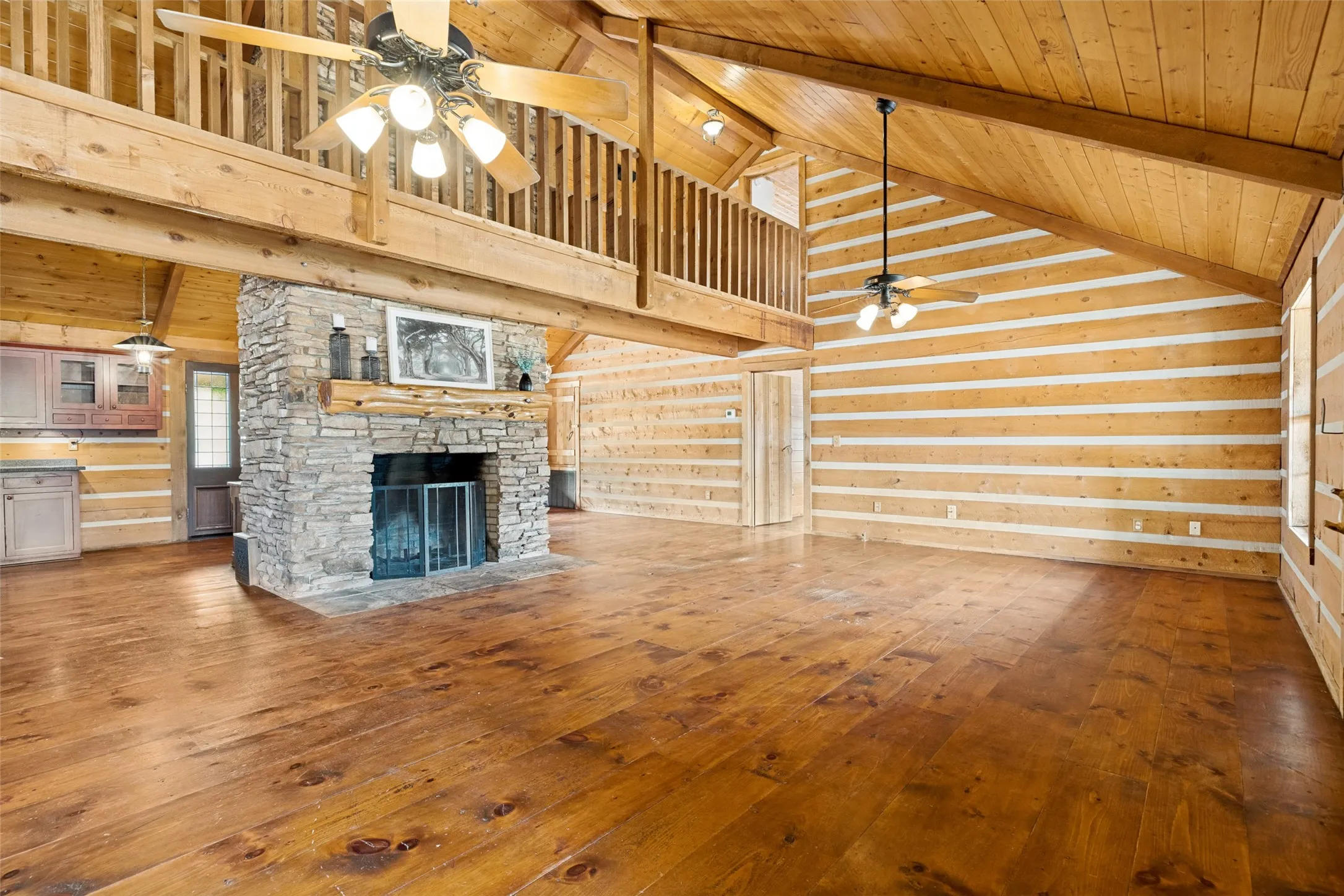 Living Room with Gas Hook-up for Gas Stove