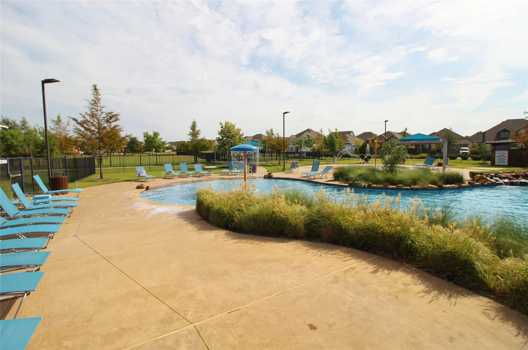 Single Family Residence For Rent in Rockwall County , 2139 Mossbrook Drive, Royse City, Texas 75189, 3 Bedroom, 2 Bathroom, 2 Garage spaces, 1,490 Sqft, built in 2019, mls#21367927, Real Estate Agent in Royse City, Homes For Rent in Rockwall county, Homes For Rent in Royse City, Realtor in Royse City Texas, Real Estate Brokerage Independent Realty Texas, Luminita Cordes Realtor