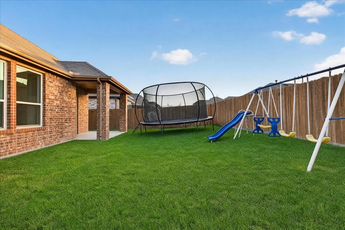 Single Family Residence For Rent in Kaufman County , 3915 Spencer Lane, Forney, Texas 75126, 4 Bedroom, 3 Bathroom, 2 Garage spaces, 2,255 Sqft, built in 2021, mls#21363926, Real Estate Agent in Forney, Homes For Rent in Kaufman county, Homes For Rent in Forney, Realtor in Forney Texas, Real Estate Brokerage Independent Realty Texas, Luminita Cordes Realtor