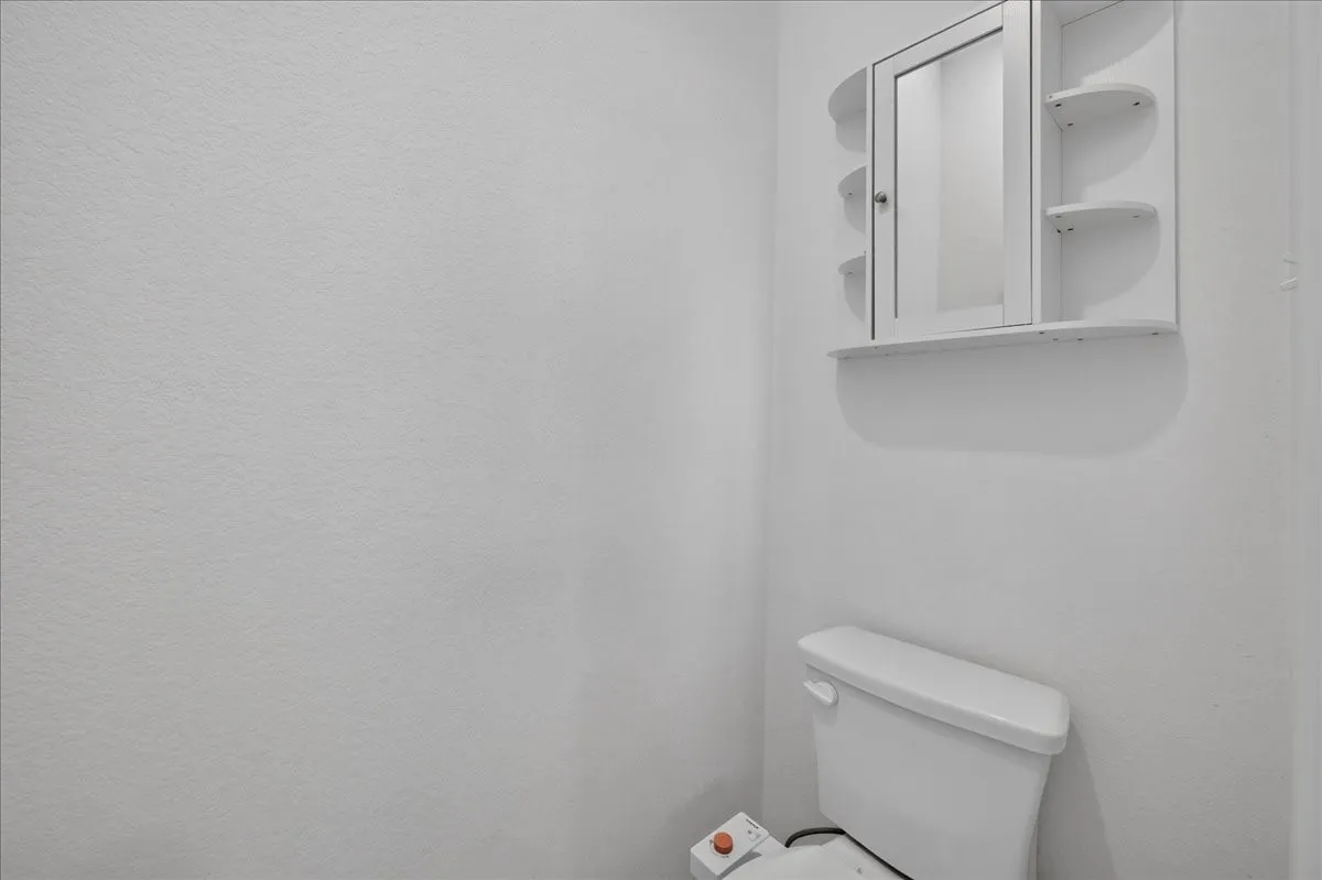 Single Family Residence For Rent in Kaufman County , 3915 Spencer Lane, Forney, Texas 75126, 4 Bedroom, 3 Bathroom, 2 Garage spaces, 2,255 Sqft, built in 2021, mls#21363926, Real Estate Agent in Forney, Homes For Rent in Kaufman county, Homes For Rent in Forney, Realtor in Forney Texas, Real Estate Brokerage Independent Realty Texas, Luminita Cordes Realtor