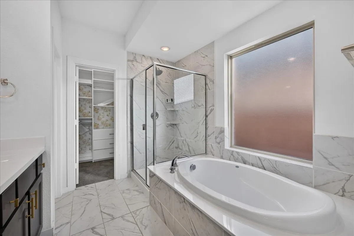 Single Family Residence For Rent in Kaufman County , 3915 Spencer Lane, Forney, Texas 75126, 4 Bedroom, 3 Bathroom, 2 Garage spaces, 2,255 Sqft, built in 2021, mls#21363926, Real Estate Agent in Forney, Homes For Rent in Kaufman county, Homes For Rent in Forney, Realtor in Forney Texas, Real Estate Brokerage Independent Realty Texas, Luminita Cordes Realtor