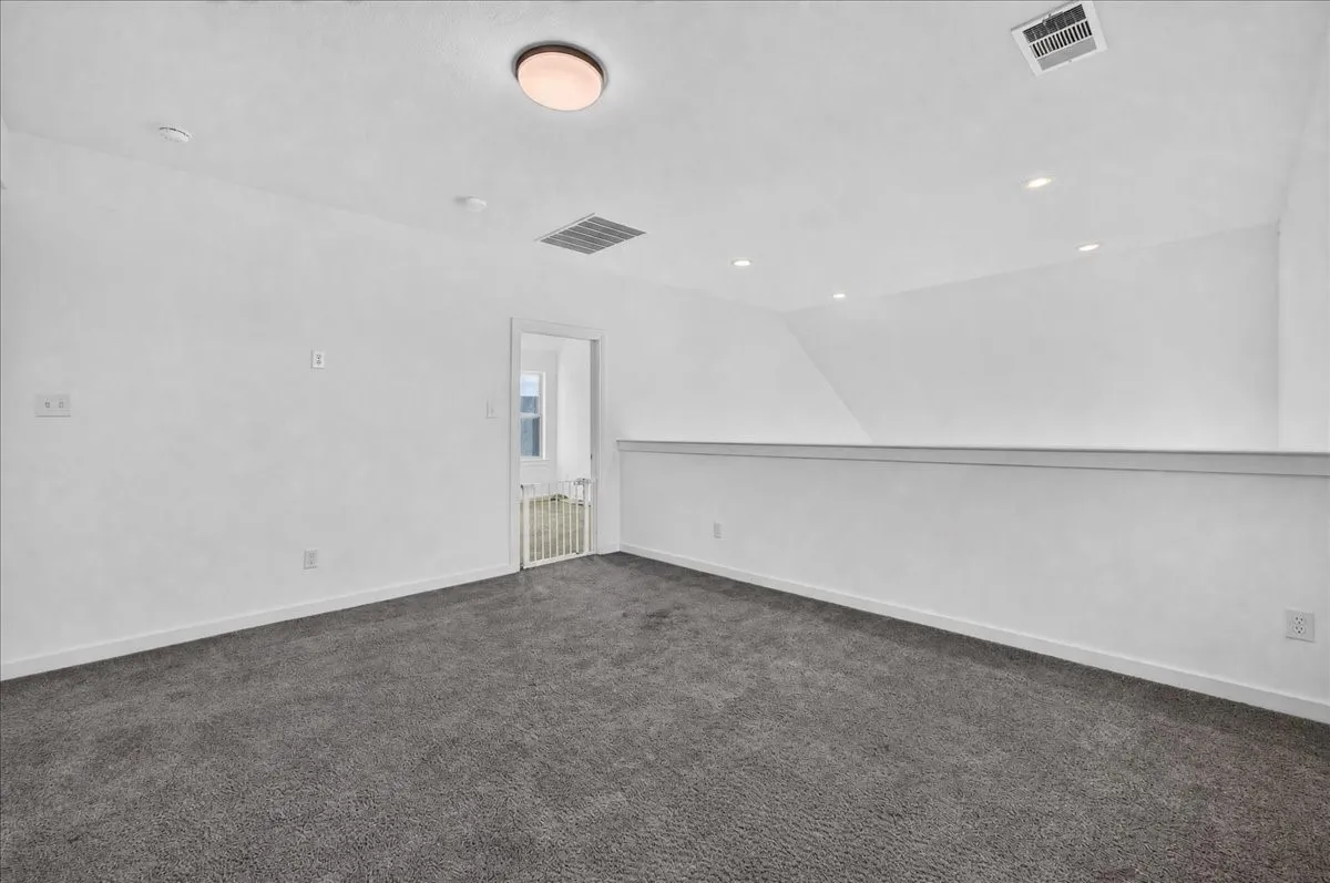 Single Family Residence For Rent in Kaufman County , 3915 Spencer Lane, Forney, Texas 75126, 4 Bedroom, 3 Bathroom, 2 Garage spaces, 2,255 Sqft, built in 2021, mls#21363926, Real Estate Agent in Forney, Homes For Rent in Kaufman county, Homes For Rent in Forney, Realtor in Forney Texas, Real Estate Brokerage Independent Realty Texas, Luminita Cordes Realtor