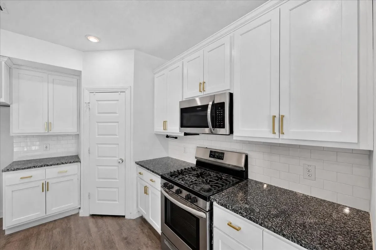 Single Family Residence For Rent in Kaufman County , 3915 Spencer Lane, Forney, Texas 75126, 4 Bedroom, 3 Bathroom, 2 Garage spaces, 2,255 Sqft, built in 2021, mls#21363926, Real Estate Agent in Forney, Homes For Rent in Kaufman county, Homes For Rent in Forney, Realtor in Forney Texas, Real Estate Brokerage Independent Realty Texas, Luminita Cordes Realtor