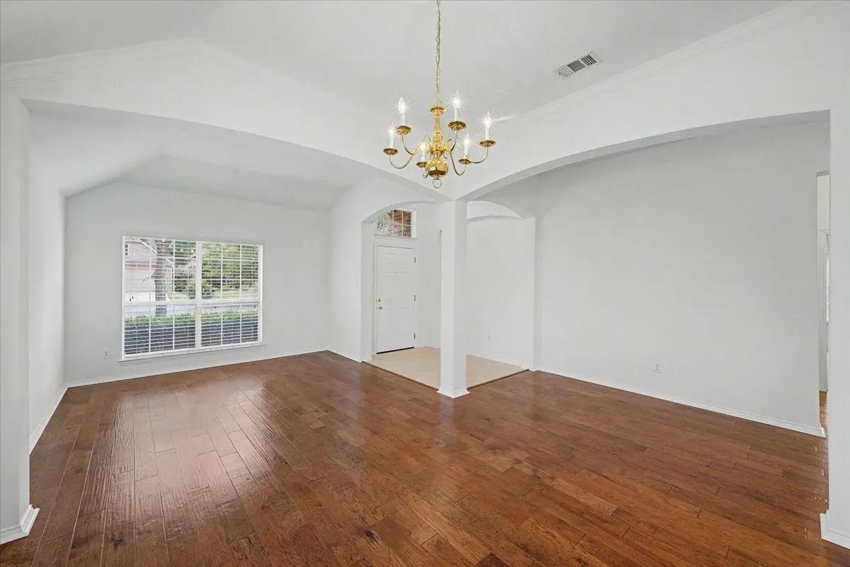 Formal Dining
