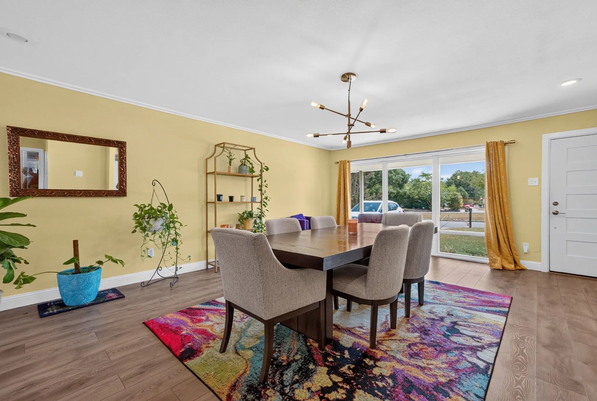 Single Family Residence For Rent in Dallas County , 10447 Sylvia Drive, Dallas, Texas 75228, 3 Bedroom, 2 Bathroom, Garage spaces, 1,552 Sqft, built in 1952, mls#21366661, Real Estate Agent in Dallas, Homes For Rent in Dallas county, Homes For Rent in Dallas, Realtor in Dallas Texas, Real Estate Brokerage Independent Realty Texas, Luminita Cordes Realtor