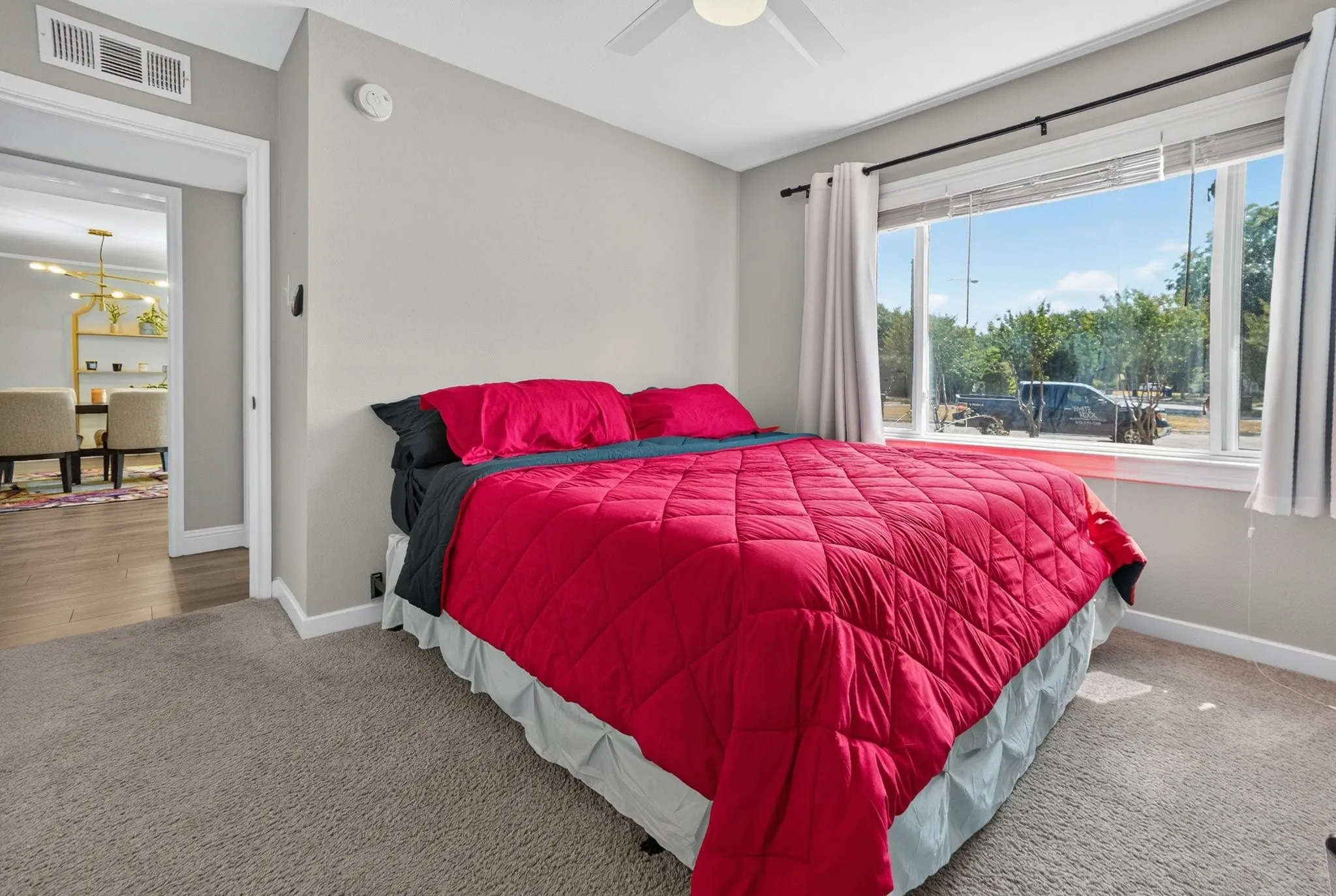 Single Family Residence For Rent in Dallas County , 10447 Sylvia Drive, Dallas, Texas 75228, 3 Bedroom, 2 Bathroom, Garage spaces, 1,552 Sqft, built in 1952, mls#21366661, Real Estate Agent in Dallas, Homes For Rent in Dallas county, Homes For Rent in Dallas, Realtor in Dallas Texas, Real Estate Brokerage Independent Realty Texas, Luminita Cordes Realtor