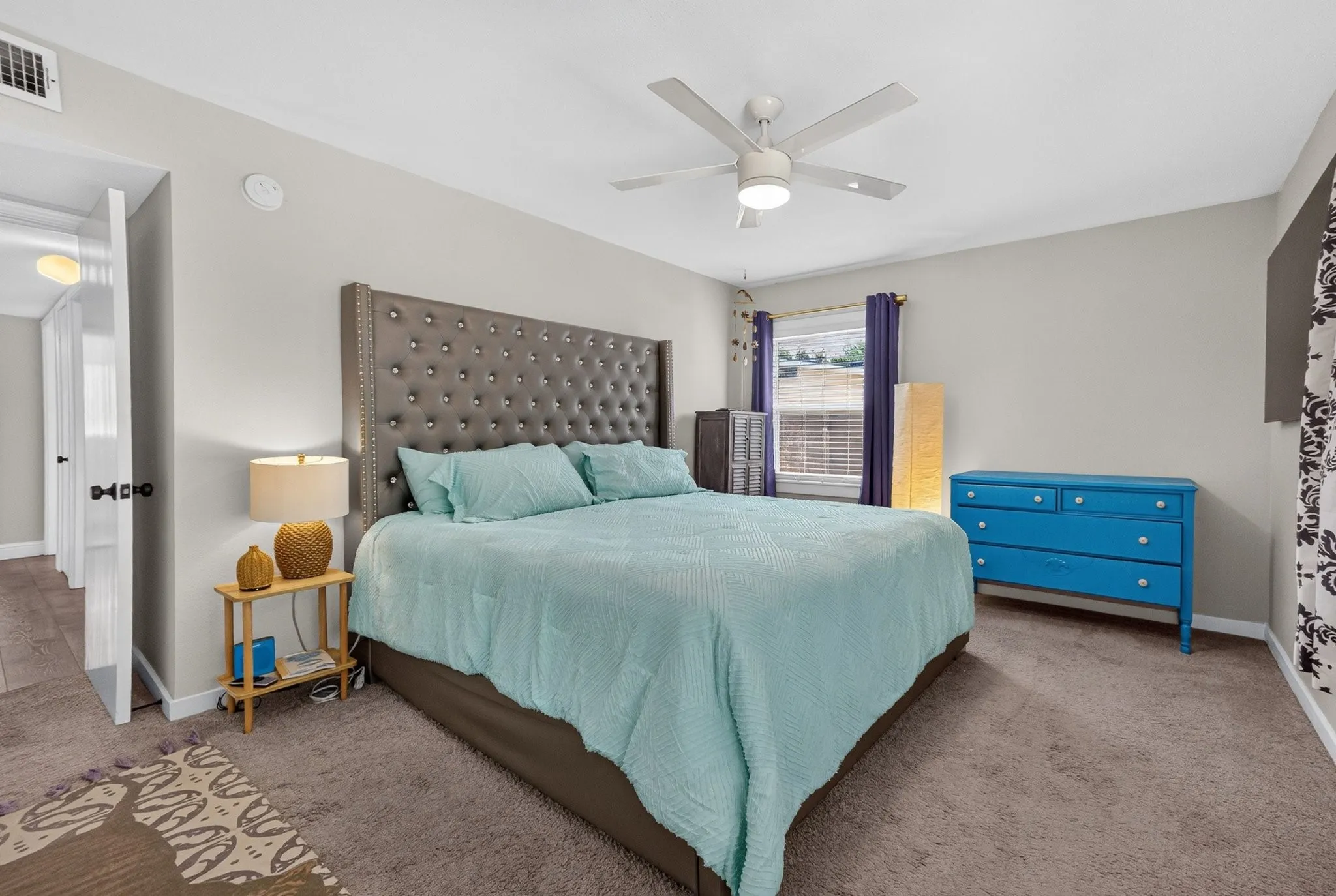Single Family Residence For Rent in Dallas County , 10447 Sylvia Drive, Dallas, Texas 75228, 3 Bedroom, 2 Bathroom, Garage spaces, 1,552 Sqft, built in 1952, mls#21366661, Real Estate Agent in Dallas, Homes For Rent in Dallas county, Homes For Rent in Dallas, Realtor in Dallas Texas, Real Estate Brokerage Independent Realty Texas, Luminita Cordes Realtor
