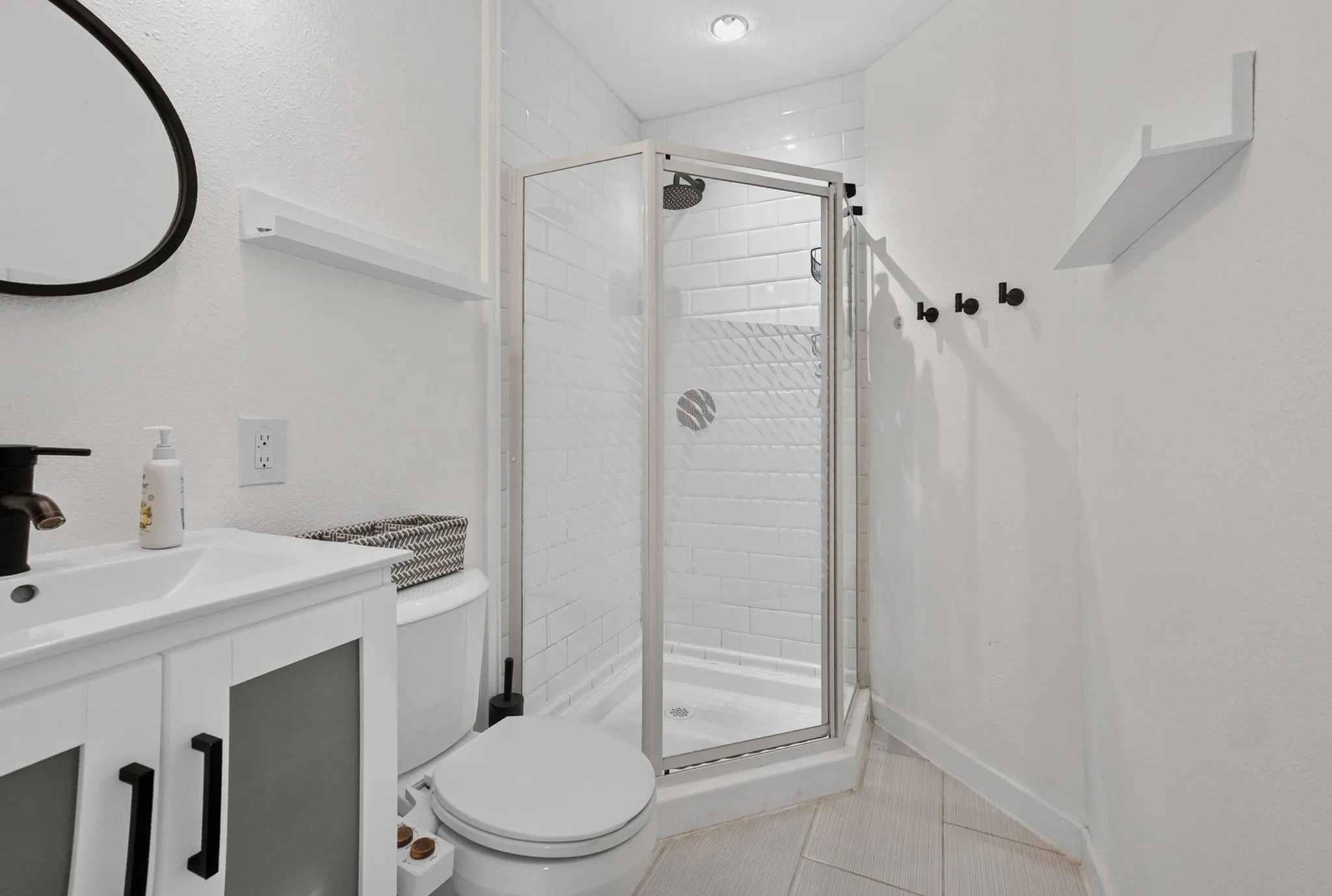 Single Family Residence For Rent in Dallas County , 10447 Sylvia Drive, Dallas, Texas 75228, 3 Bedroom, 2 Bathroom, Garage spaces, 1,552 Sqft, built in 1952, mls#21366661, Real Estate Agent in Dallas, Homes For Rent in Dallas county, Homes For Rent in Dallas, Realtor in Dallas Texas, Real Estate Brokerage Independent Realty Texas, Luminita Cordes Realtor