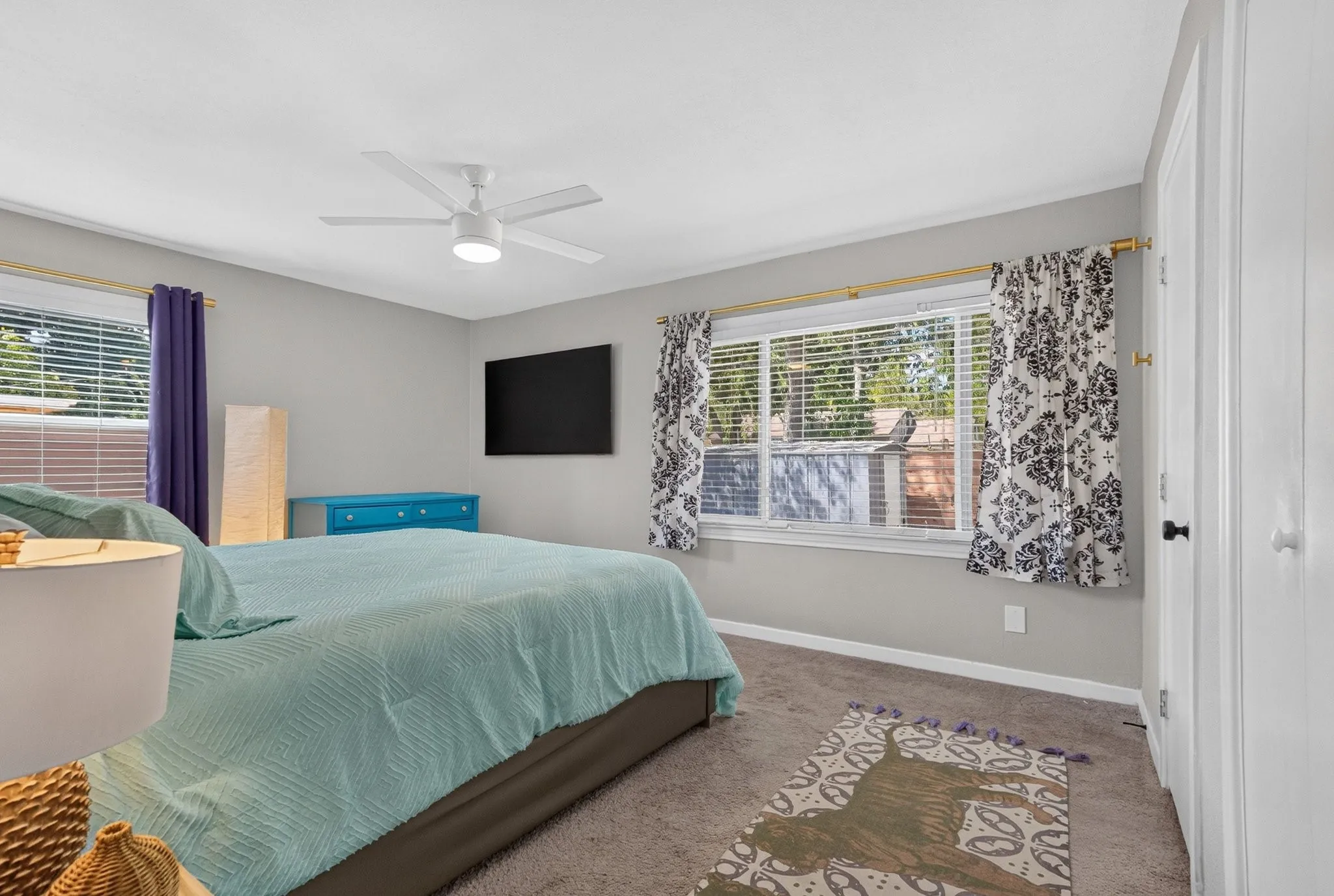 Single Family Residence For Rent in Dallas County , 10447 Sylvia Drive, Dallas, Texas 75228, 3 Bedroom, 2 Bathroom, Garage spaces, 1,552 Sqft, built in 1952, mls#21366661, Real Estate Agent in Dallas, Homes For Rent in Dallas county, Homes For Rent in Dallas, Realtor in Dallas Texas, Real Estate Brokerage Independent Realty Texas, Luminita Cordes Realtor