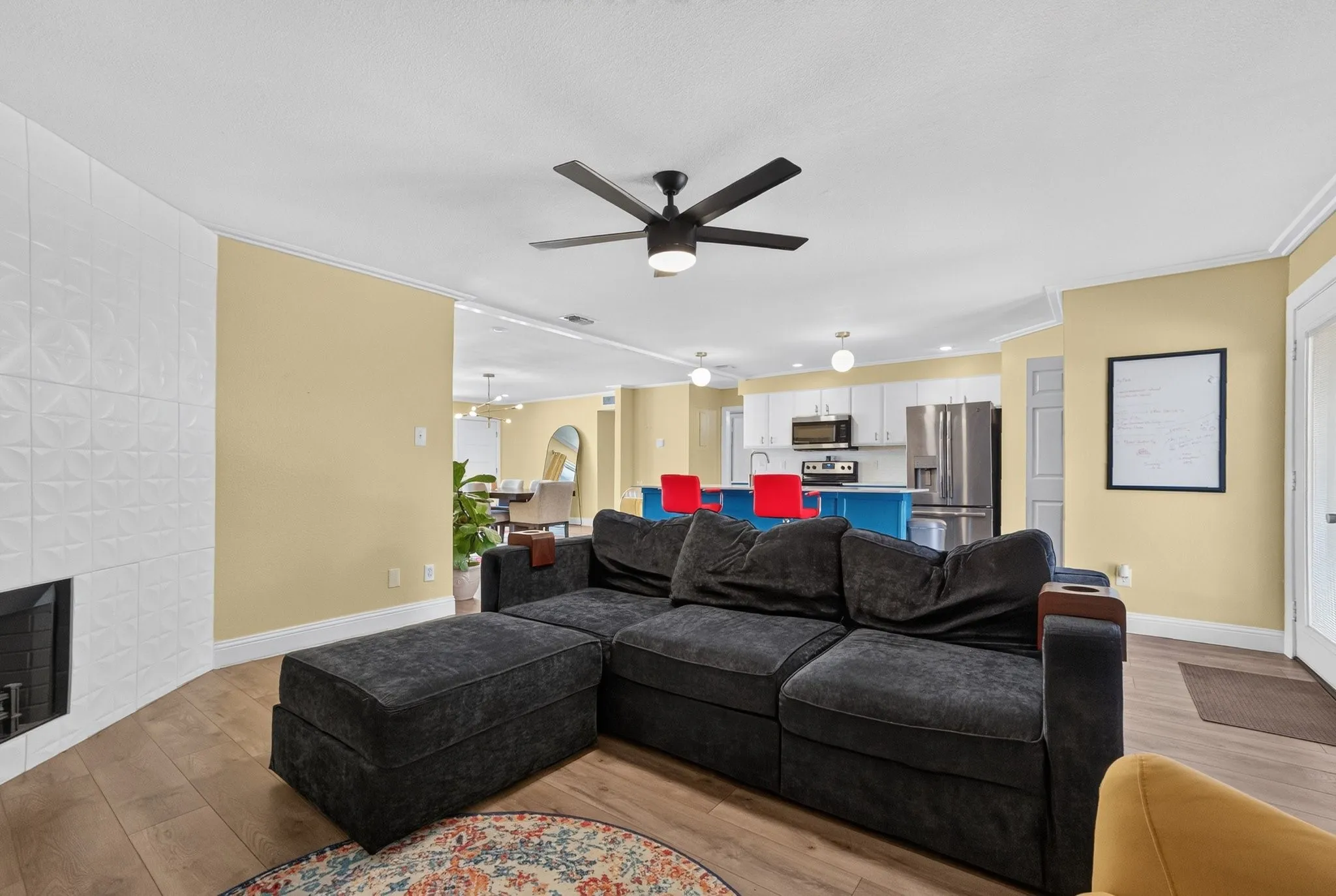 Single Family Residence For Rent in Dallas County , 10447 Sylvia Drive, Dallas, Texas 75228, 3 Bedroom, 2 Bathroom, Garage spaces, 1,552 Sqft, built in 1952, mls#21366661, Real Estate Agent in Dallas, Homes For Rent in Dallas county, Homes For Rent in Dallas, Realtor in Dallas Texas, Real Estate Brokerage Independent Realty Texas, Luminita Cordes Realtor