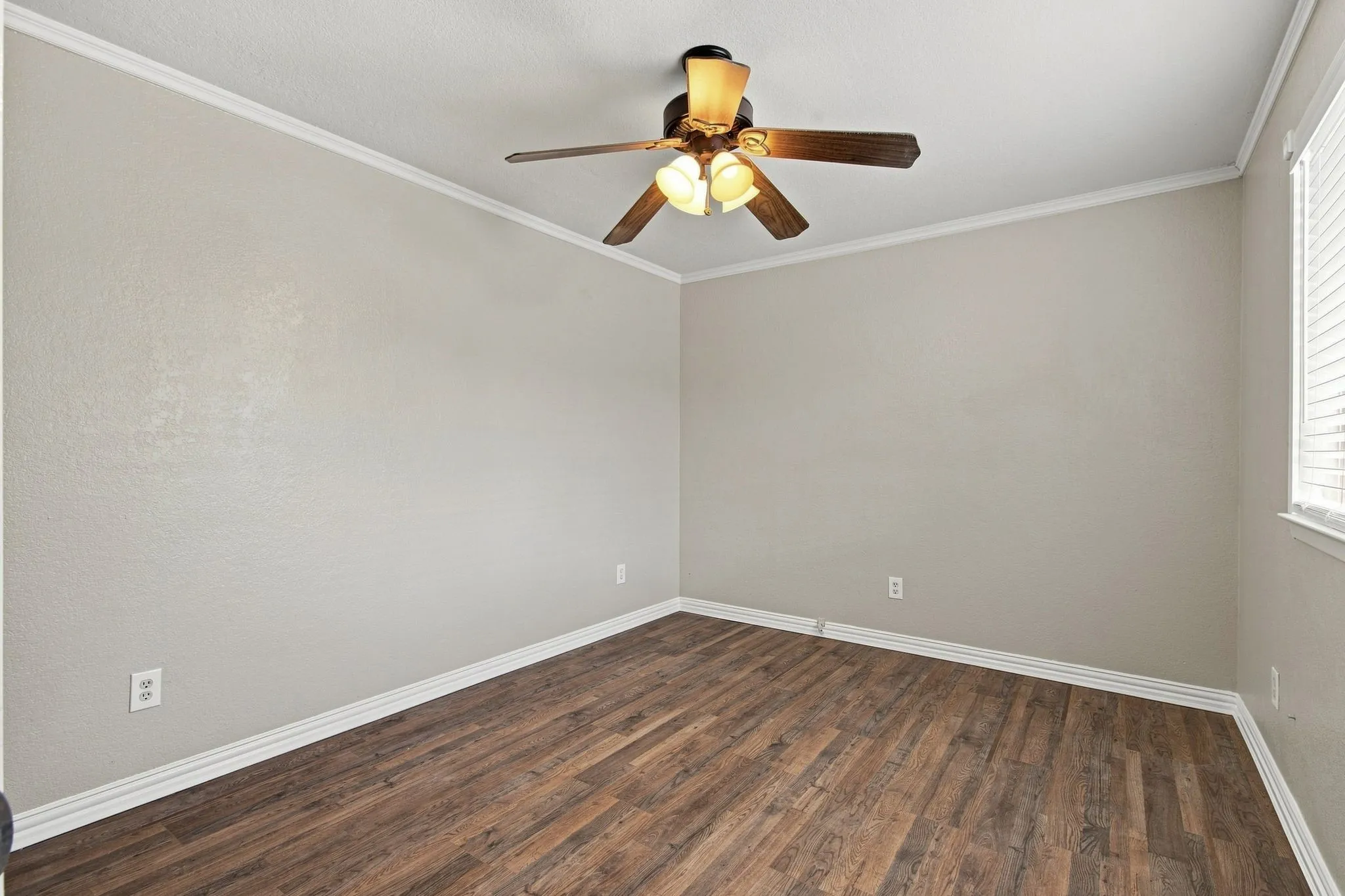 Condominium For Rent in Dallas County , 2240 Tarpley Road 74, Carrollton, Texas 75006, 3 Bedroom, 2 Bathroom, Garage spaces, 1,083 Sqft, built in 1982, mls#21367871, Real Estate Agent in Carrollton, Homes For Rent in Dallas county, Homes For Rent in Carrollton, Realtor in Carrollton Texas, Real Estate Brokerage Independent Realty Texas, Luminita Cordes Realtor
