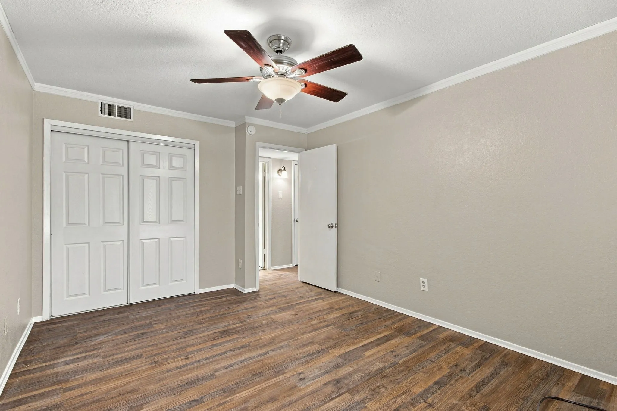 Condominium For Rent in Dallas County , 2240 Tarpley Road 74, Carrollton, Texas 75006, 3 Bedroom, 2 Bathroom, Garage spaces, 1,083 Sqft, built in 1982, mls#21367871, Real Estate Agent in Carrollton, Homes For Rent in Dallas county, Homes For Rent in Carrollton, Realtor in Carrollton Texas, Real Estate Brokerage Independent Realty Texas, Luminita Cordes Realtor