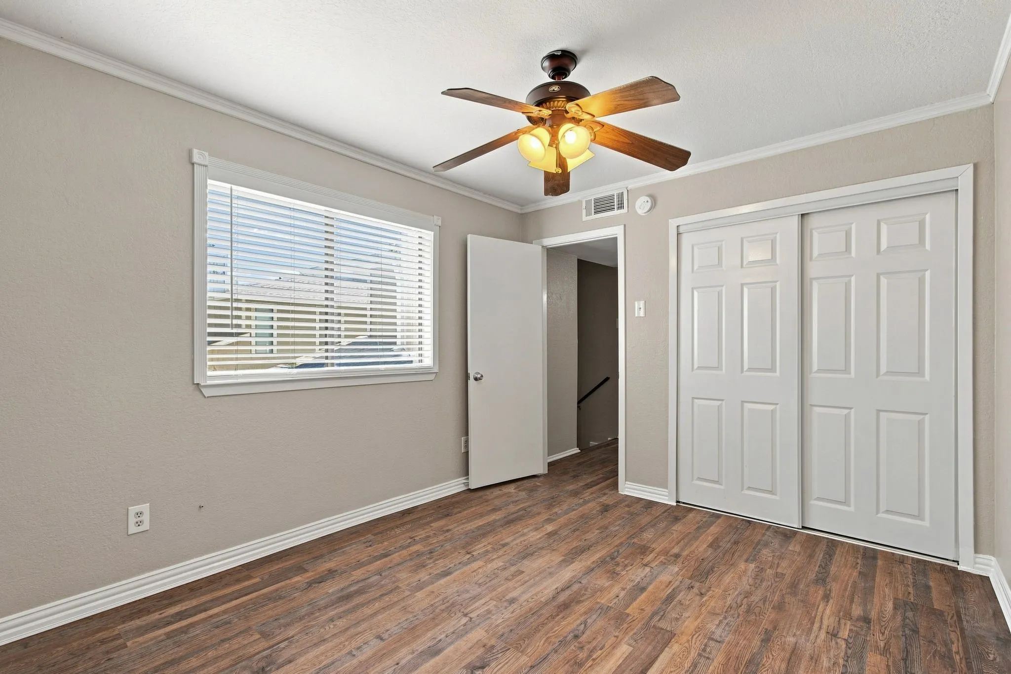 Condominium For Rent in Dallas County , 2240 Tarpley Road 74, Carrollton, Texas 75006, 3 Bedroom, 2 Bathroom, Garage spaces, 1,083 Sqft, built in 1982, mls#21367871, Real Estate Agent in Carrollton, Homes For Rent in Dallas county, Homes For Rent in Carrollton, Realtor in Carrollton Texas, Real Estate Brokerage Independent Realty Texas, Luminita Cordes Realtor