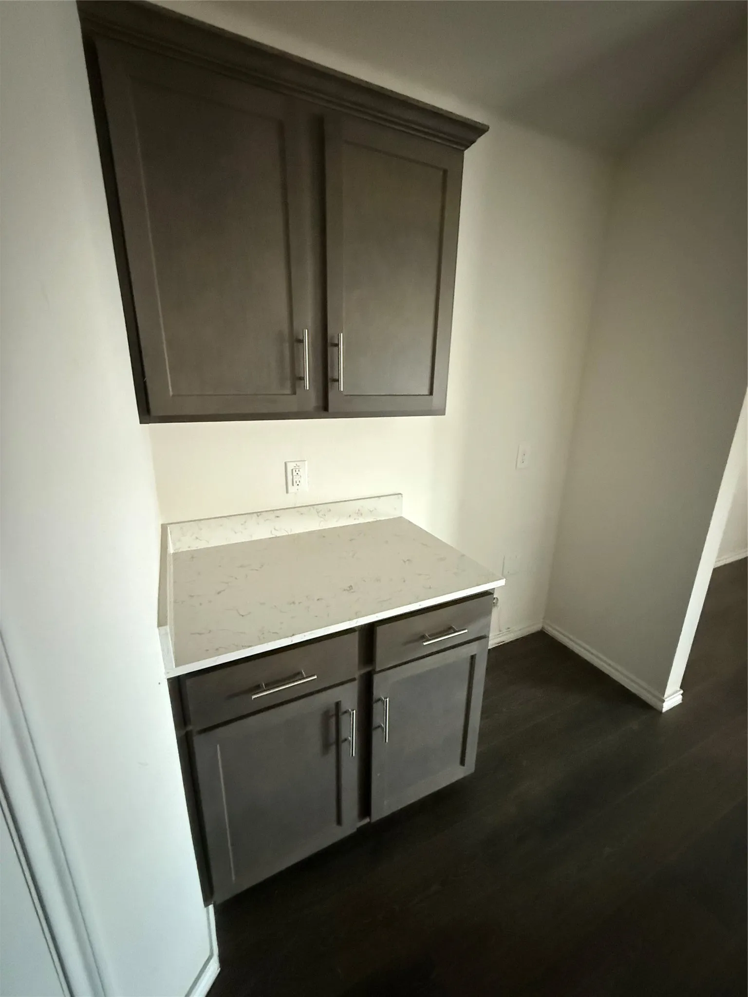 Cabinets/ Area for refrigerator